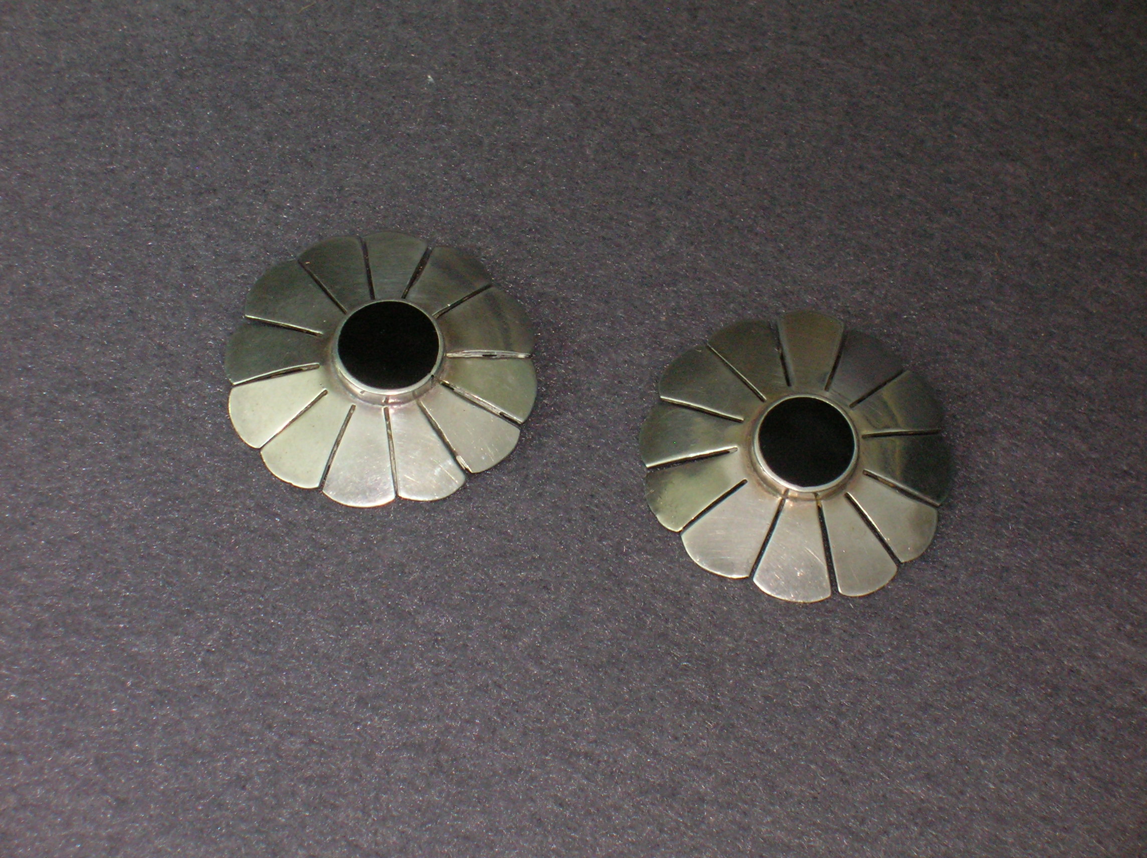 Taxco Mexico Sterling Silver Signed Onyx Clip Earrings