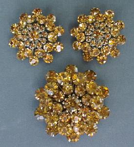Lg Golden Rhinestone Brooch & Earrings Set