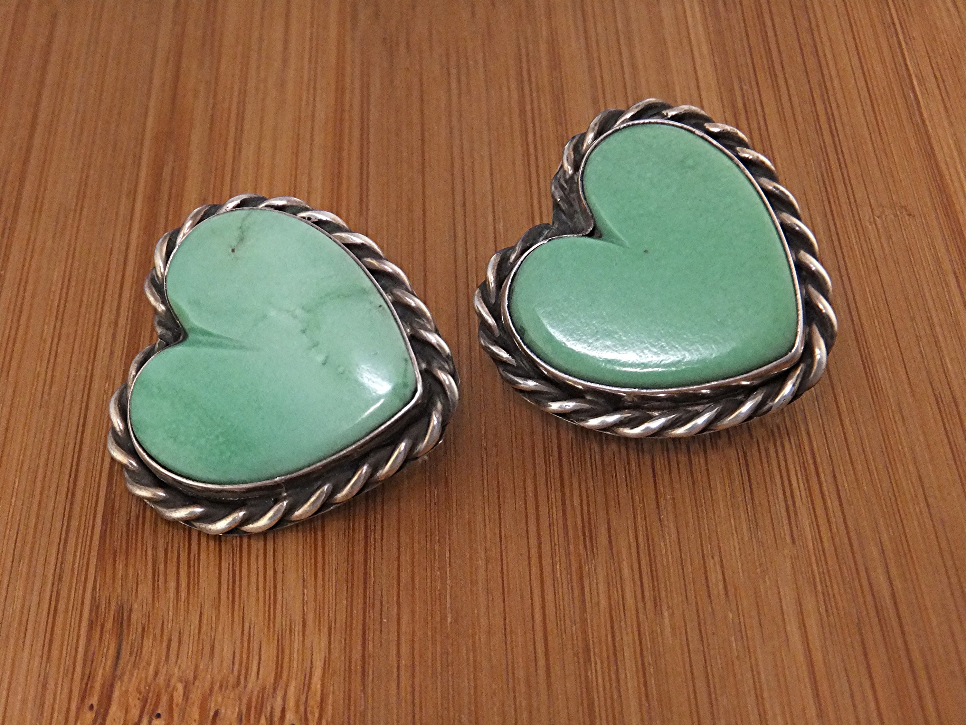 David Troutman Sterling Silver Varicite Heart Clip Earr