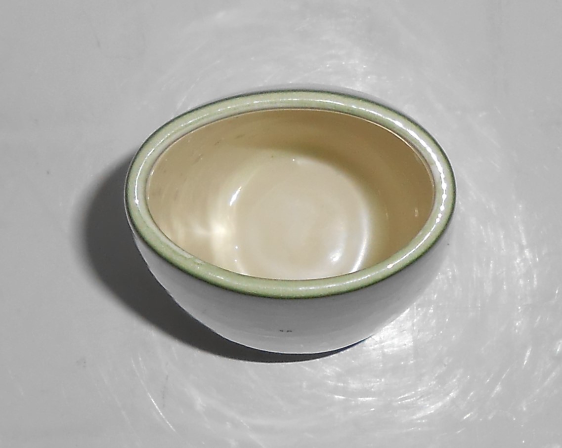 Sascha Brastoff Pottery Alaska Walrus Vase V-4