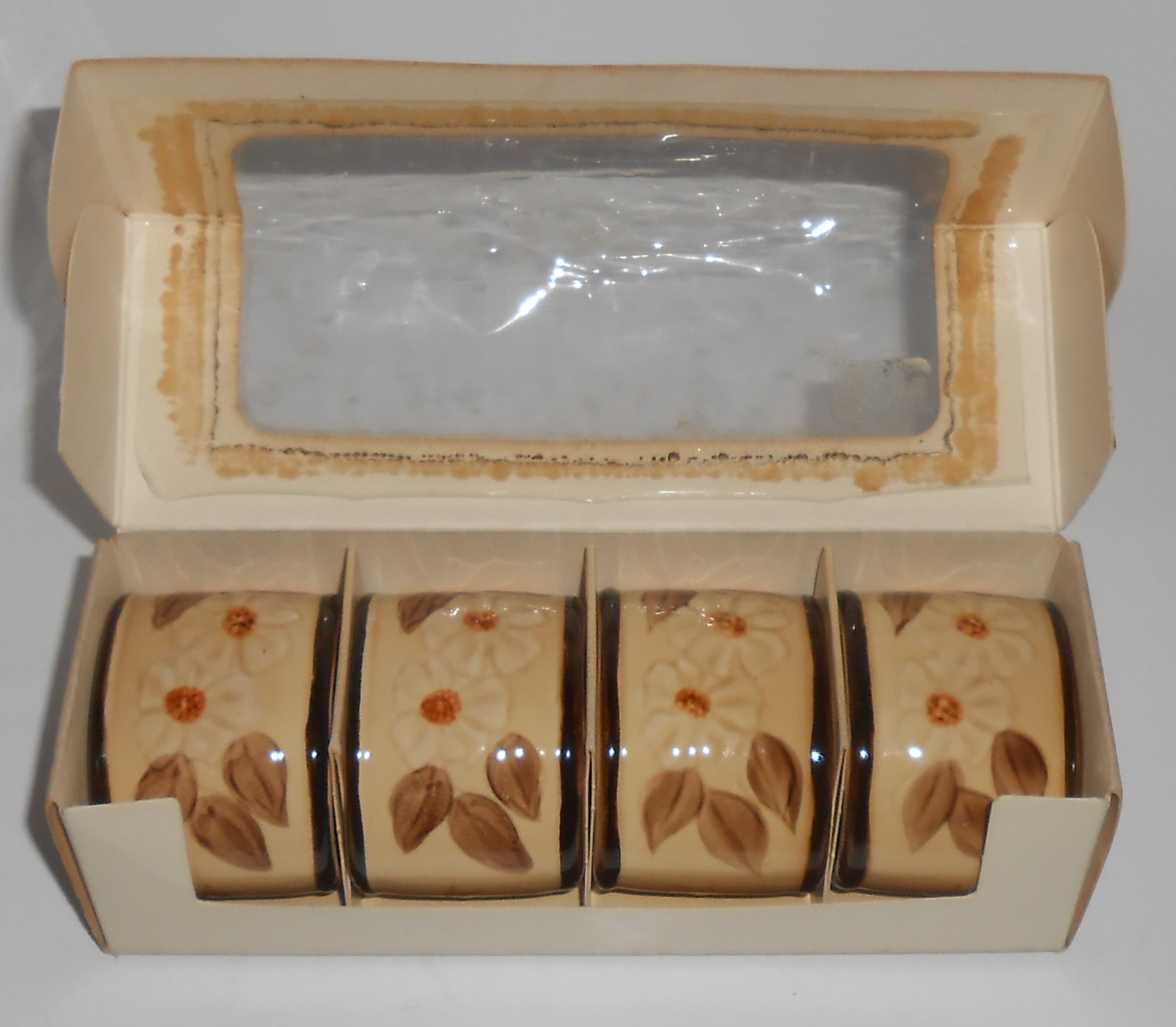 Franciscan Pottery Cafe Royal Napkin Set/4 Rings w/Box
