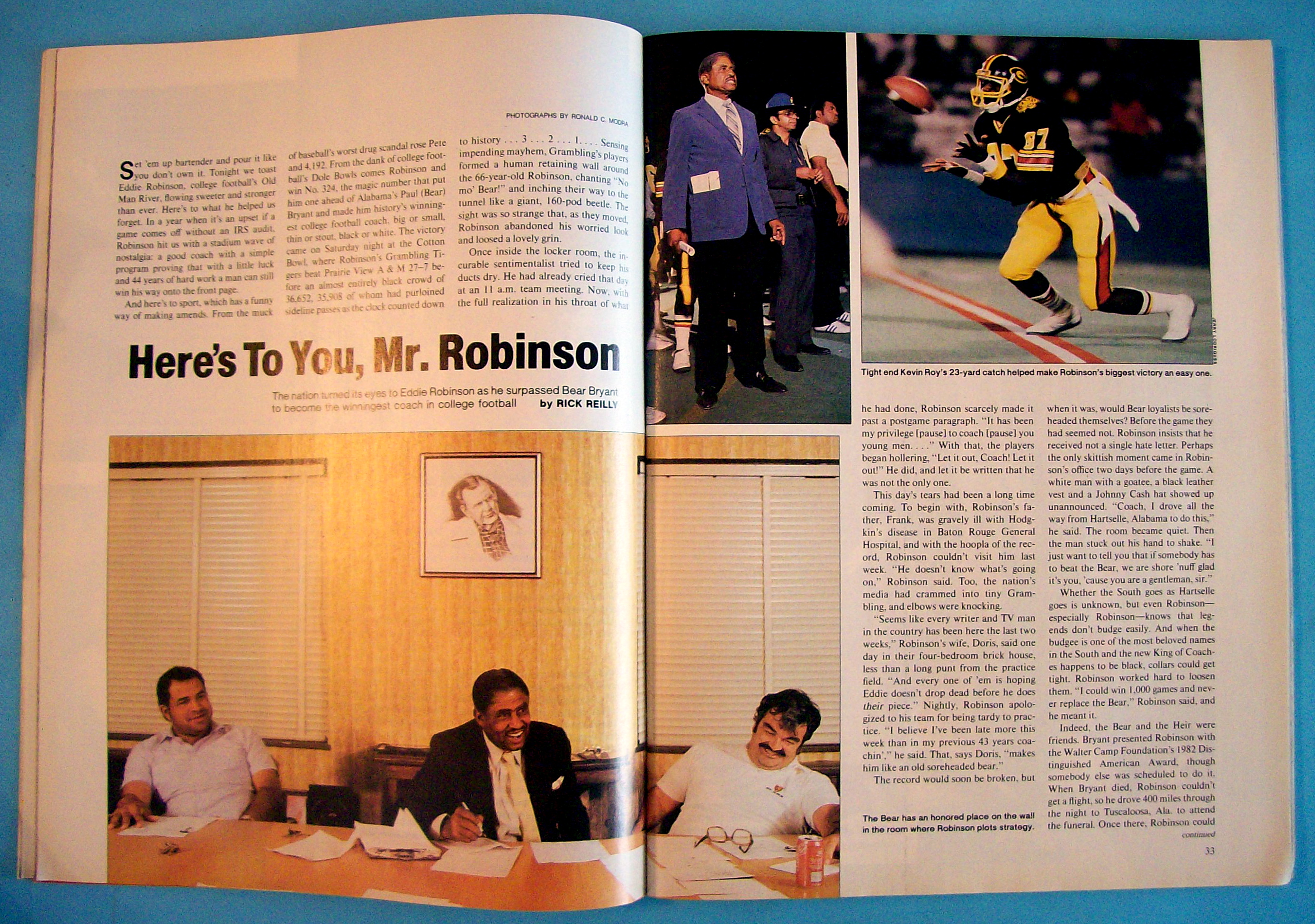 Sports Illustrated Magazine-Oct 14, 1985-Eddie Robinson