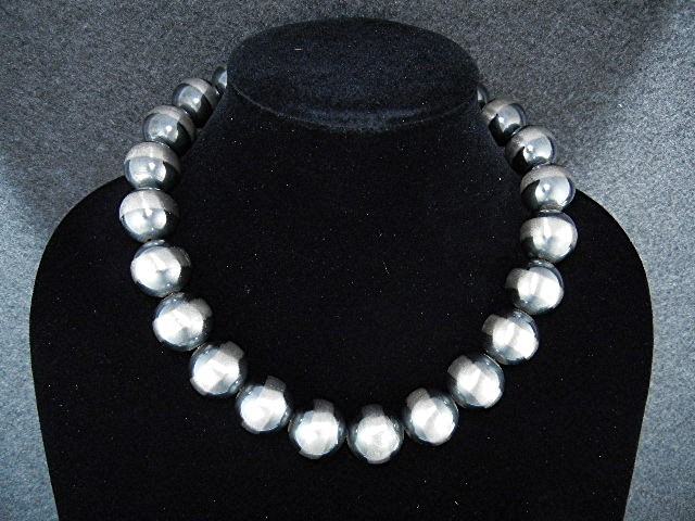 Navajo Pearls Sterling Silver 62 Grams 18 1/2 Inches