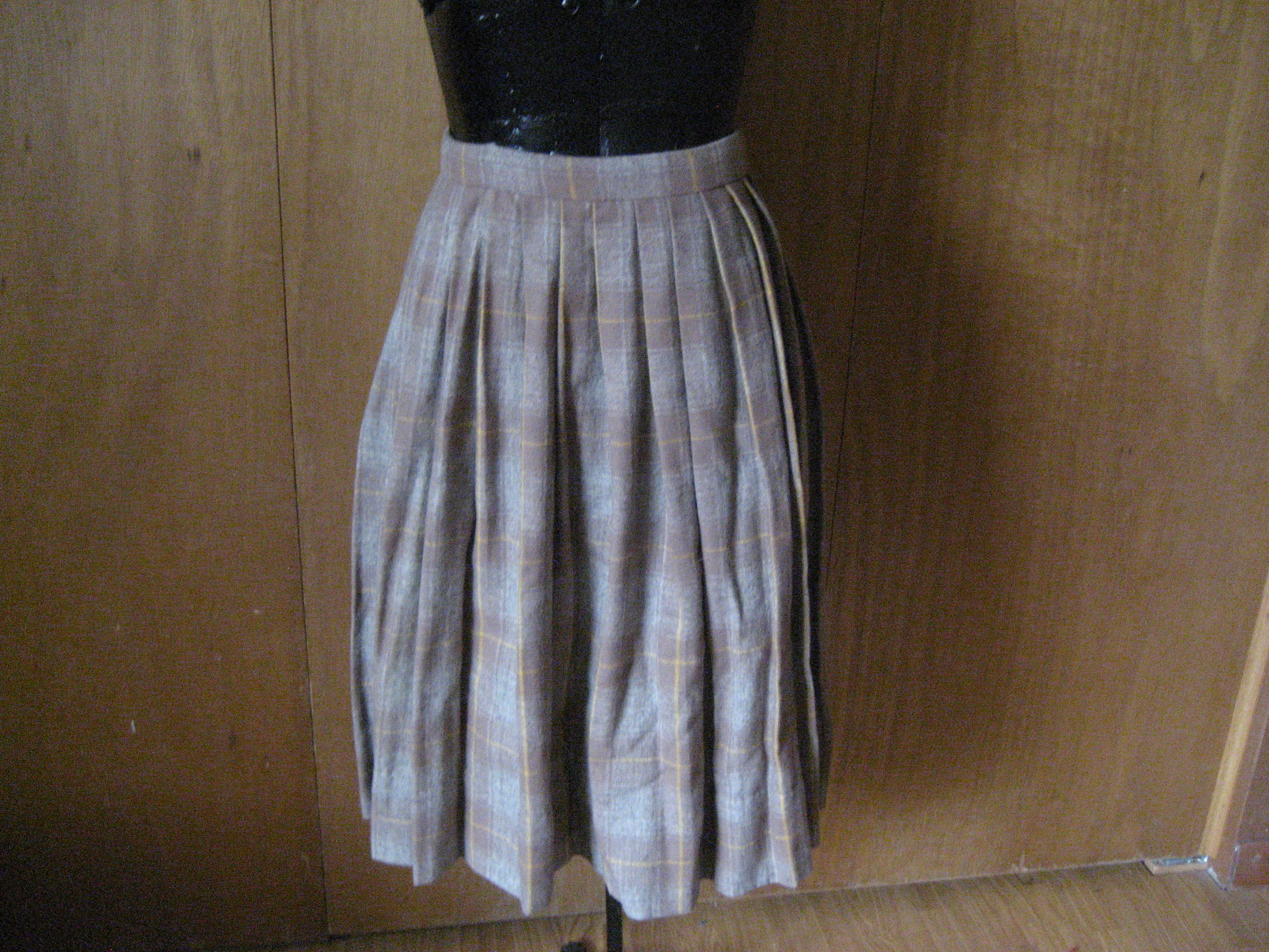 Tan Pleated Wool Skirt