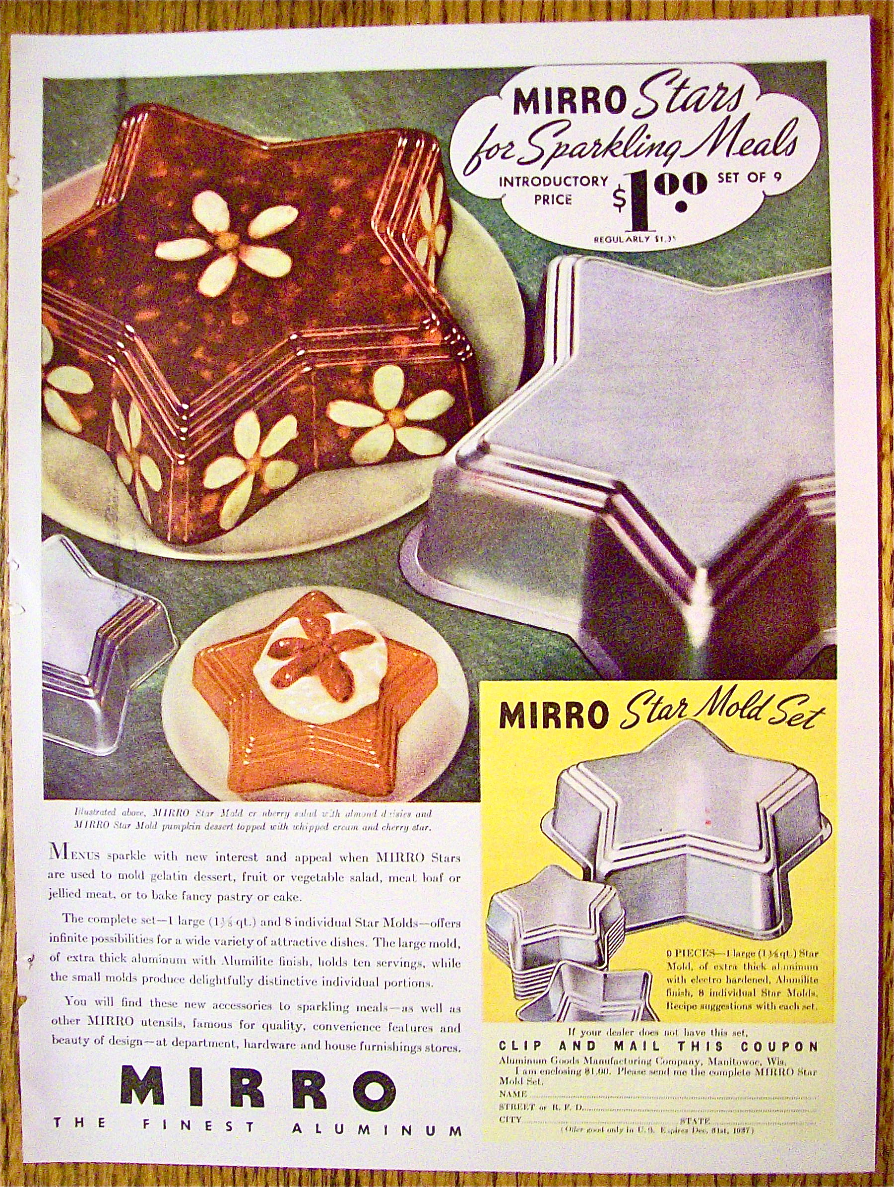 1937 Mirro Star Mold Set with Jell-O Molds