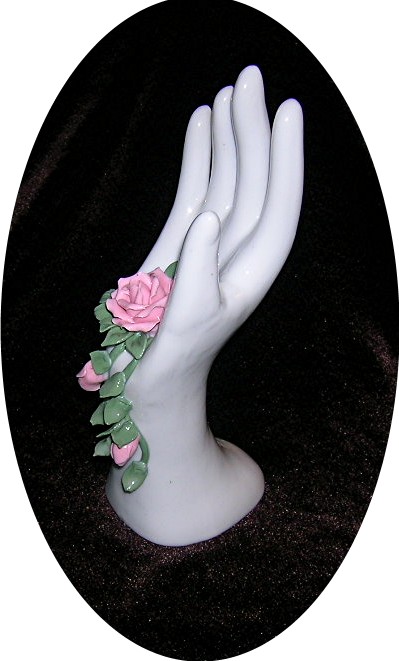 Porcelain Rin Holder Hand & Rose' s