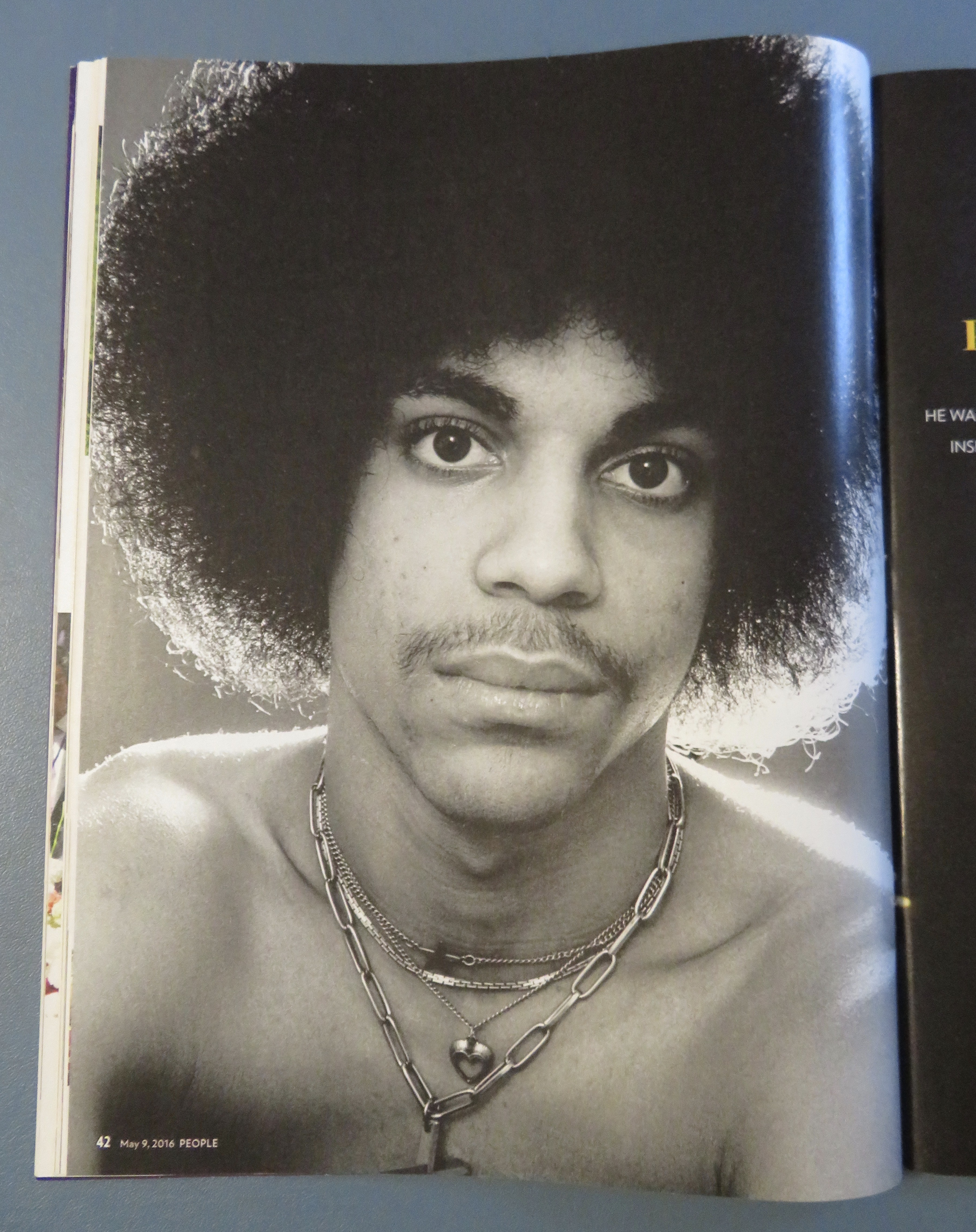 People Magazine May 9, 2016 Prince (1958 - 2016)