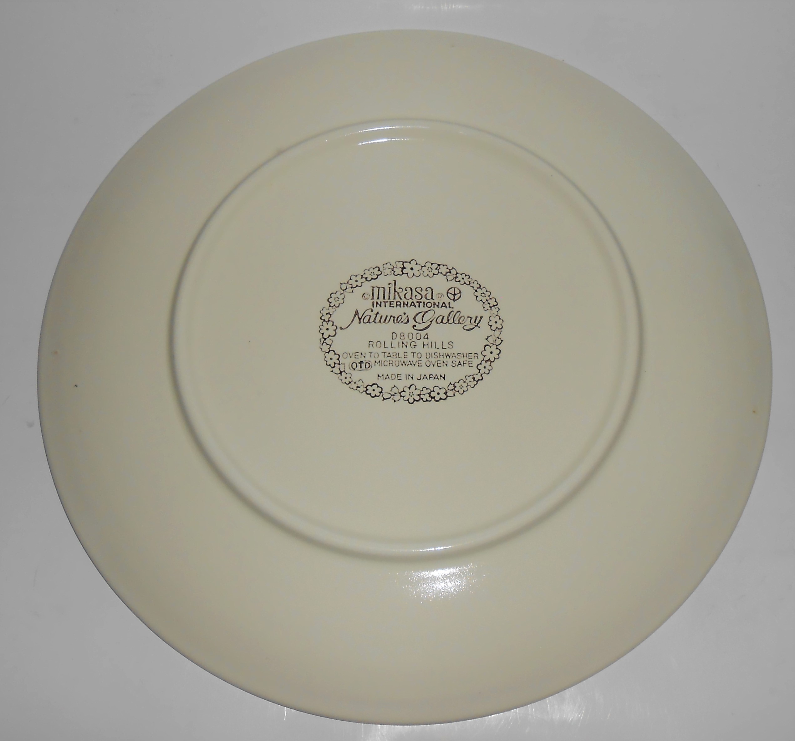 Mikasa China Pottery Rolling HIlls Chop Plate
