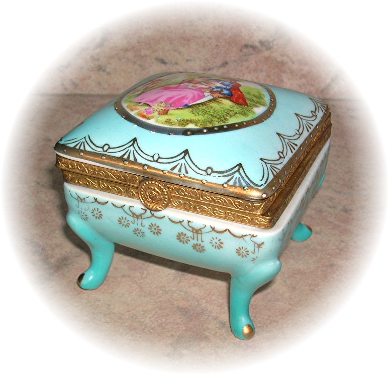 Exqusite Hand Painted Porcelain Trinket Box..