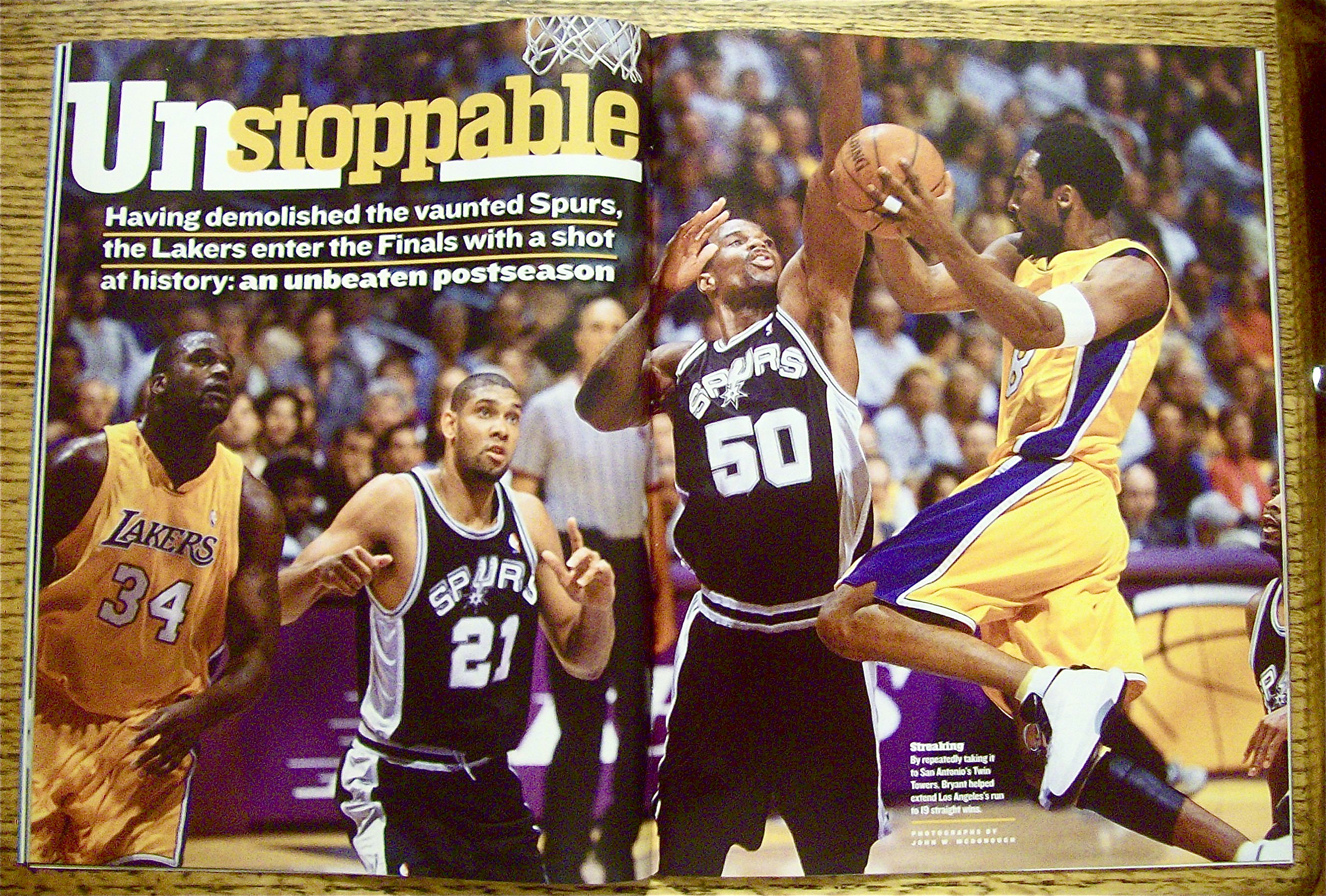 Sport Illustrated Magazine June 4, 2001 Shaq & Lakers