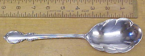 Rogers Spoon Serving 9 inch Reflection Shell Shape