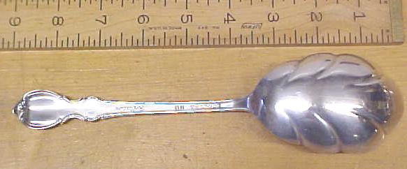 Rogers Spoon Serving 9 inch Reflection Shell Shape