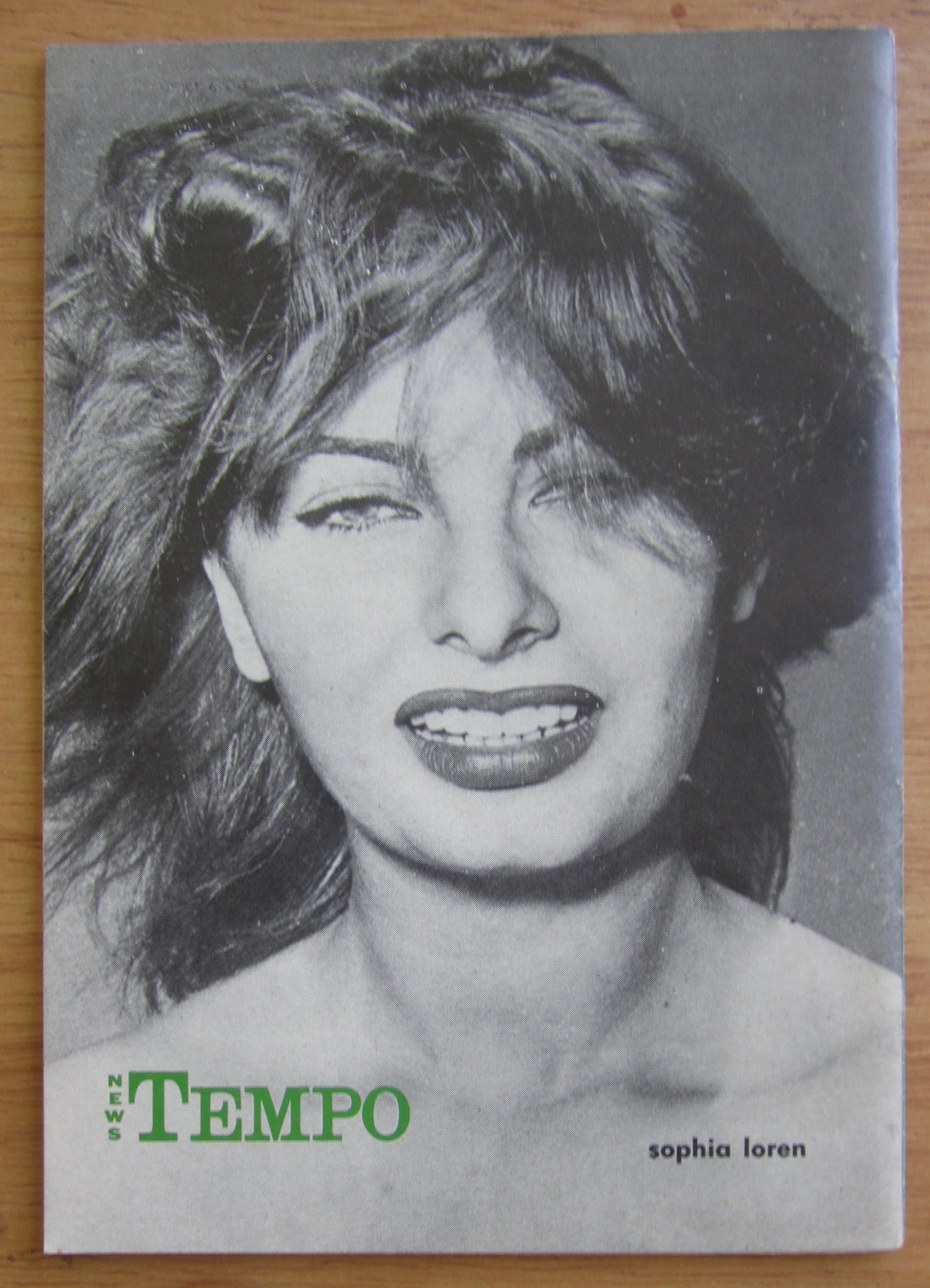 Tempo Magazine November 1, 1954 Arlene Dahl