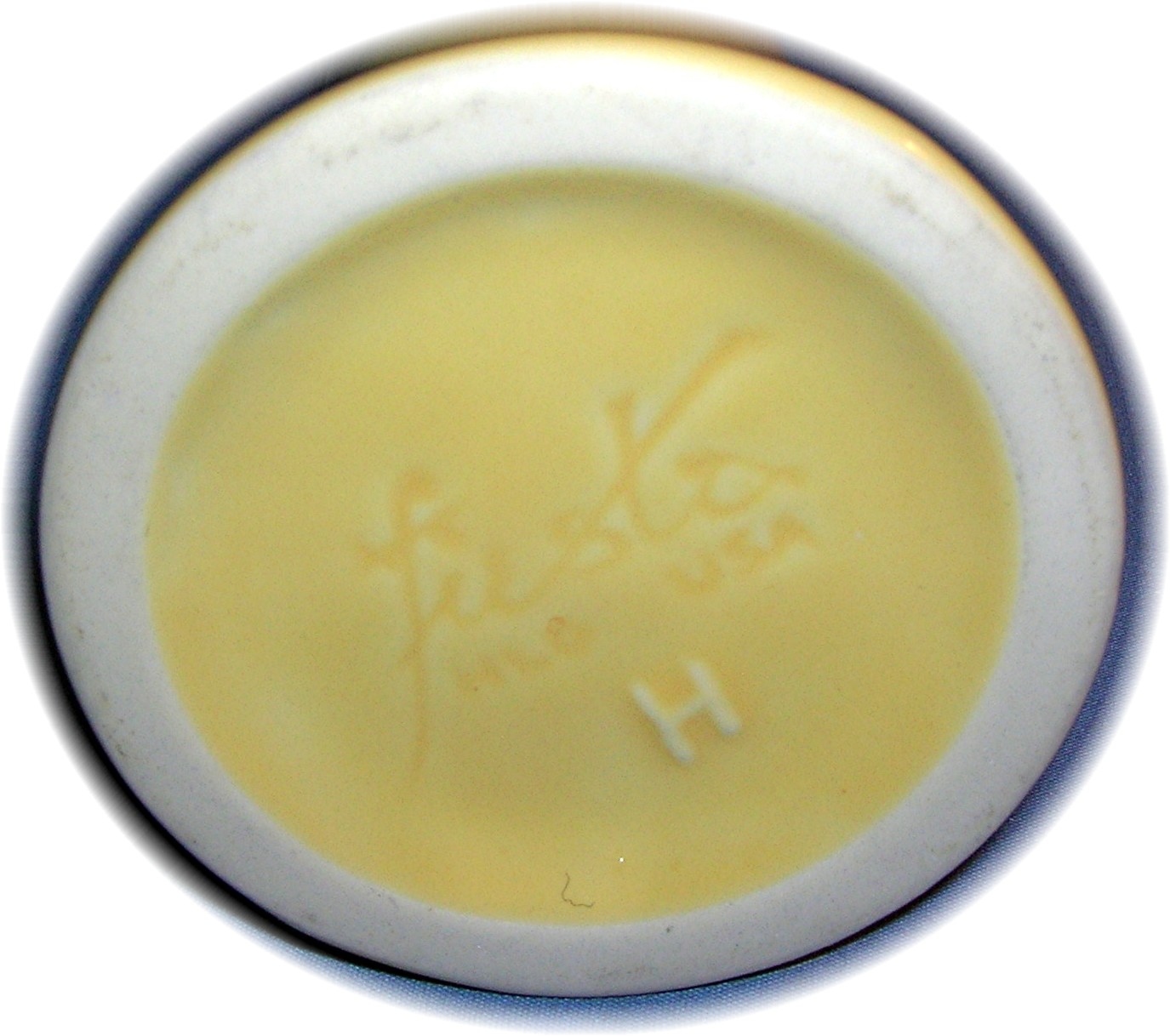 6 1/4 Inch Yellow FIESTA Pottery Vase.