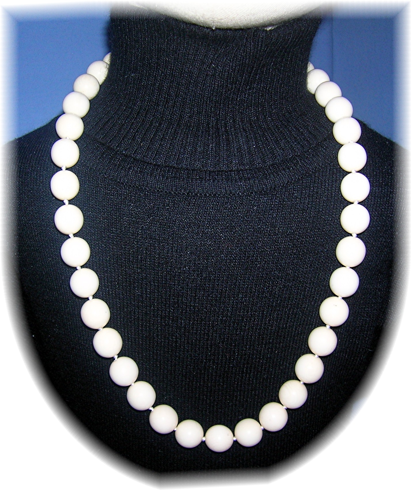 Bone  Ivory 1949 Necklace 13mm Beads
