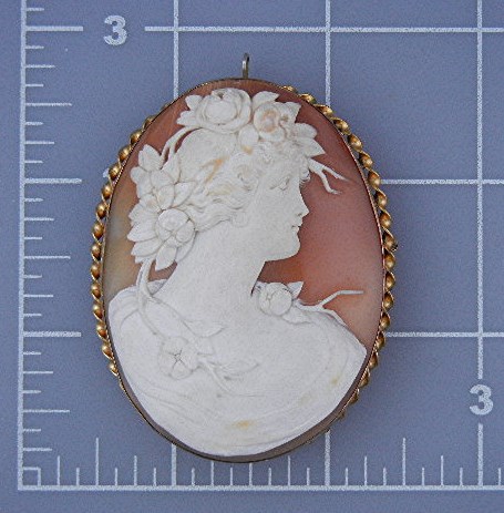 Shell Cameo Carved Brooch Pin 10K Italy