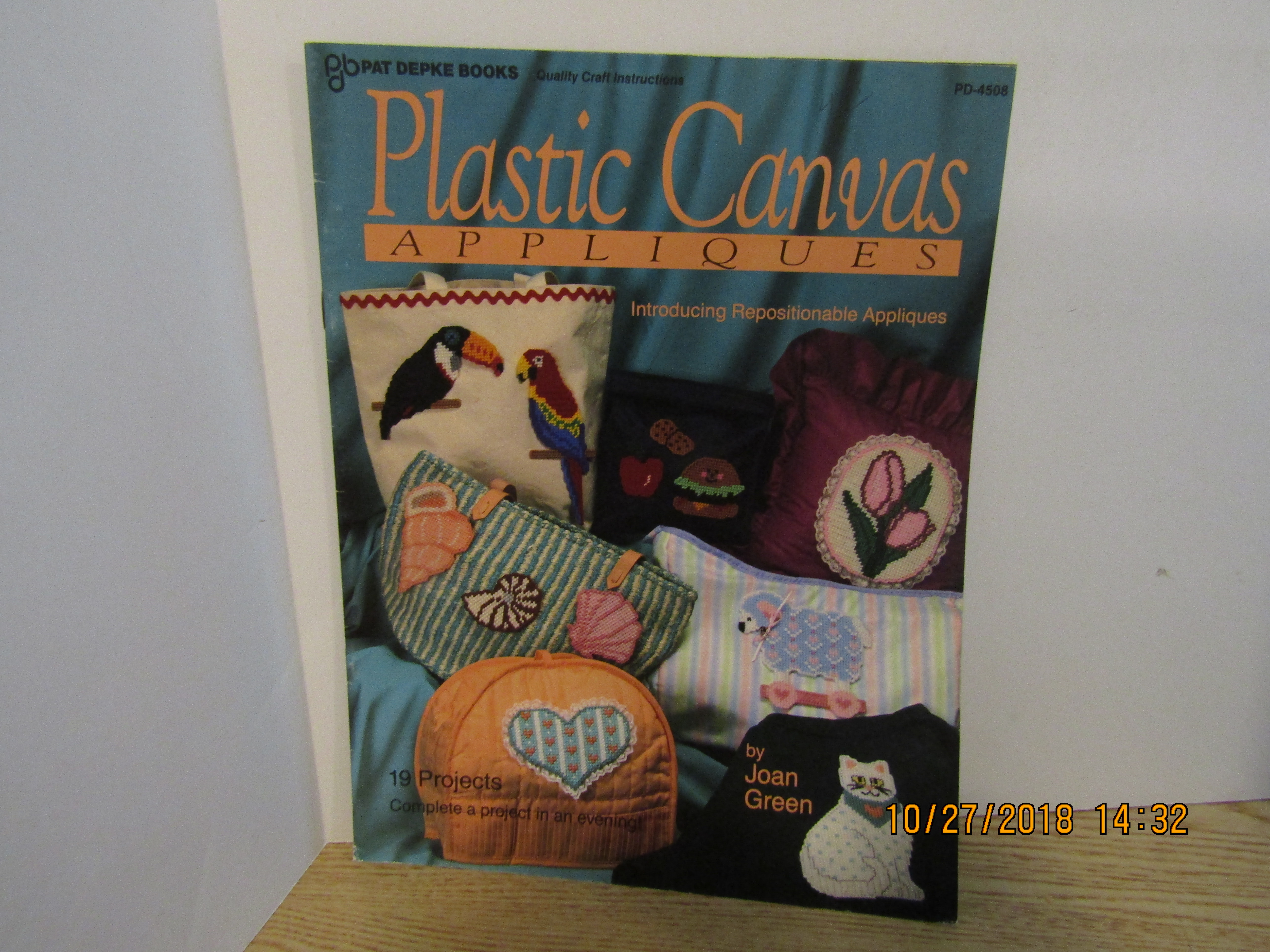 Pat Depke Plastic Canvas Appliques  #4508