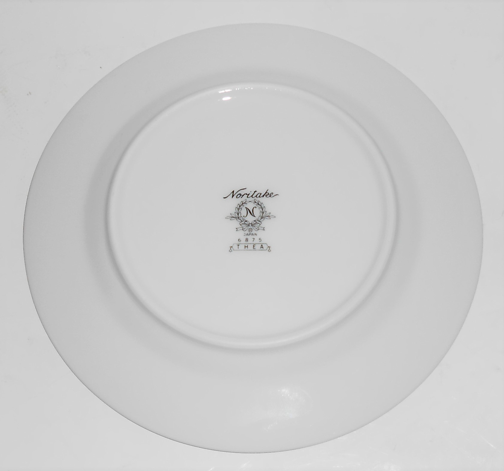 Noritake Porcelain China  6875 Thea w/Platinum Bread Pl
