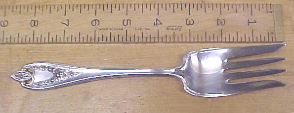 Rogers Fork Server 8.5 inch Old Colony Serving