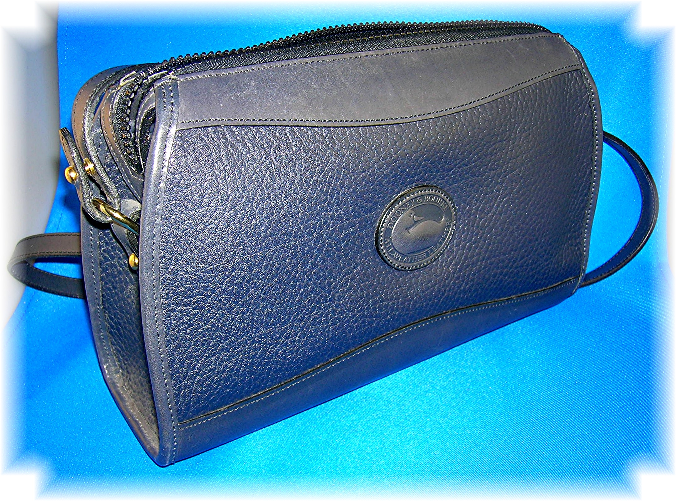 Bag  Navy Blue Leather DOONEY BOURKE USA