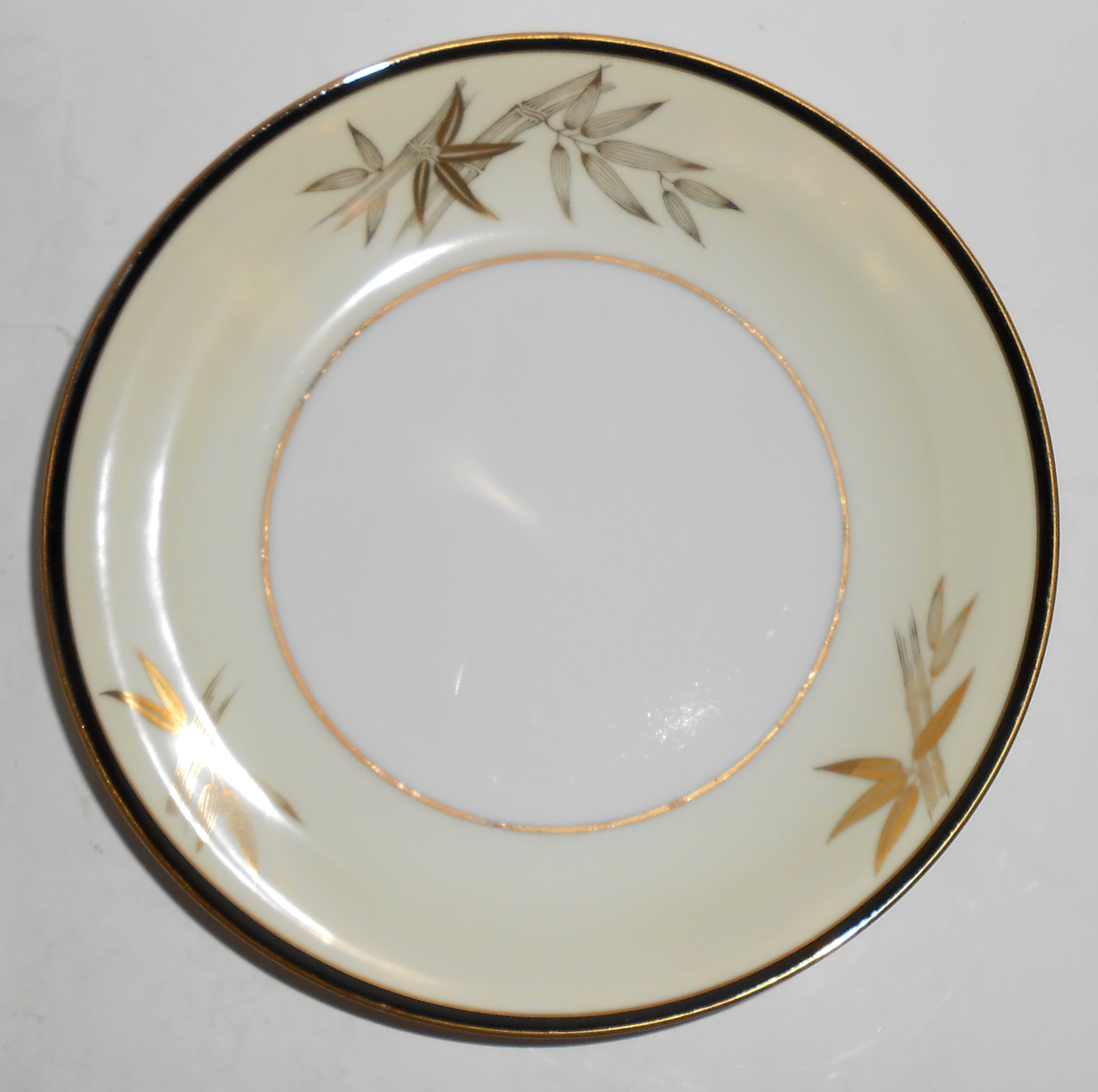 Wako Japan Porcelain China #2403 Bamboo W/Gold Soup