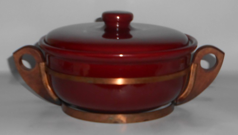 VINTAGE Bauer Pottery Monterey Moderne Burgundy Casserole w/Rack