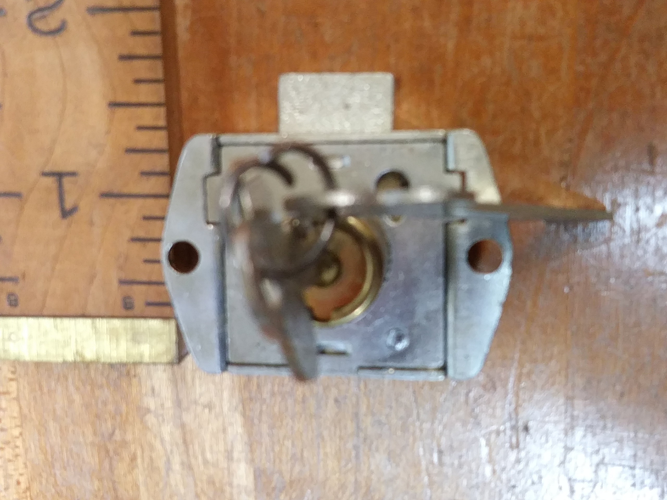 Yale Drawer Lock Barrel w/Keys