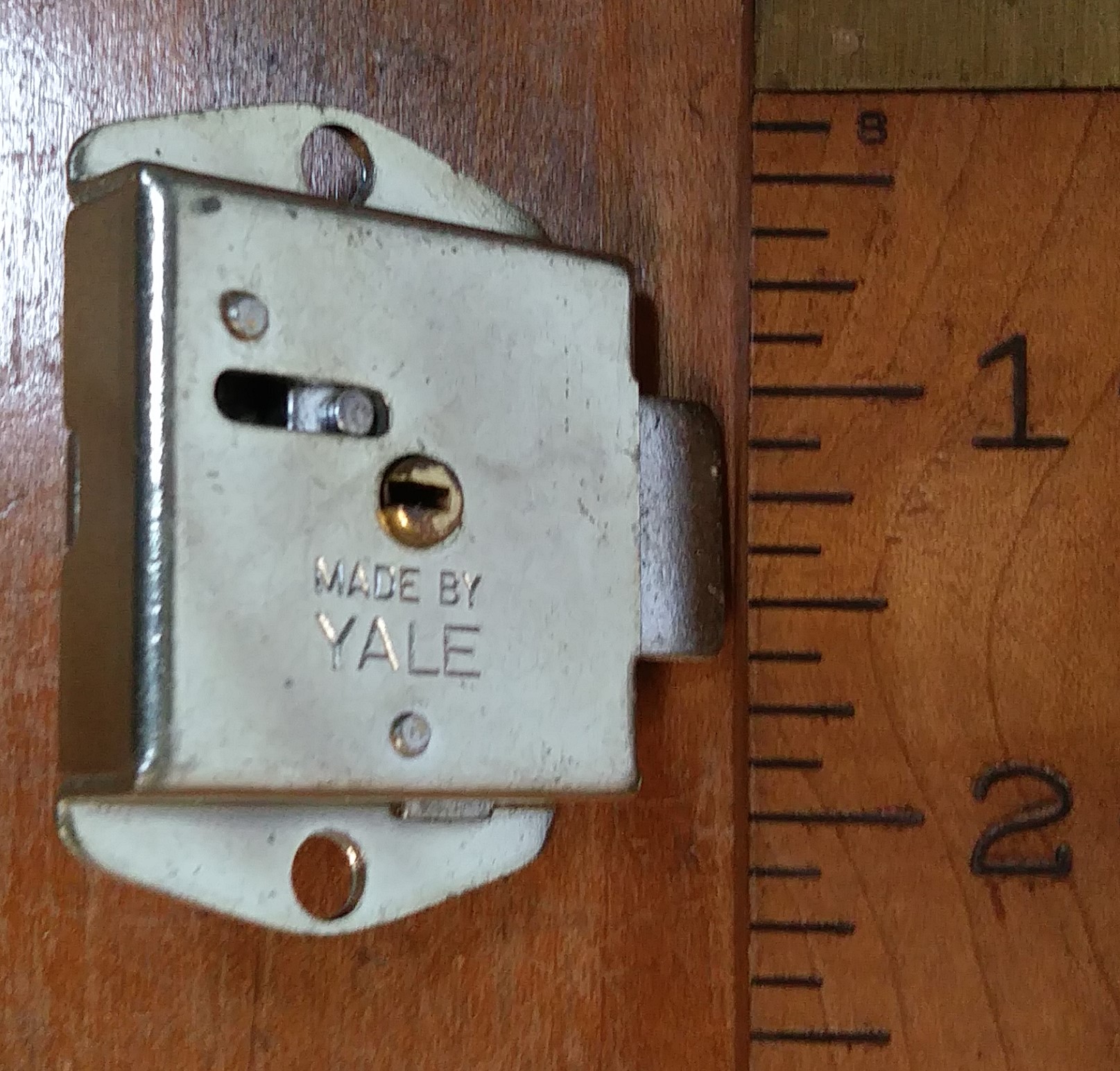 Yale Drawer Lock Barrel w/Keys