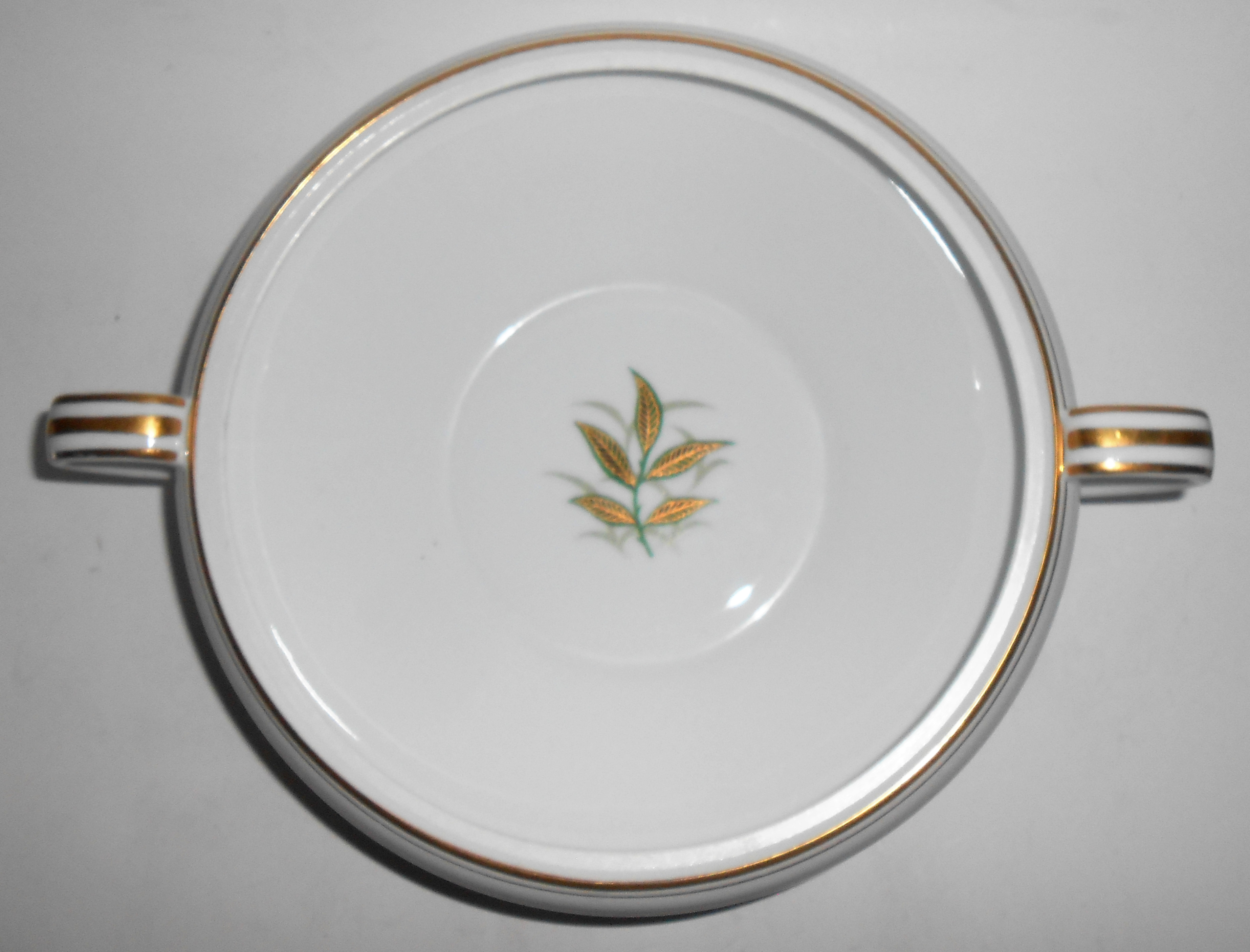 Noritake China Porcelain Green Leaves w/Gold Casserole