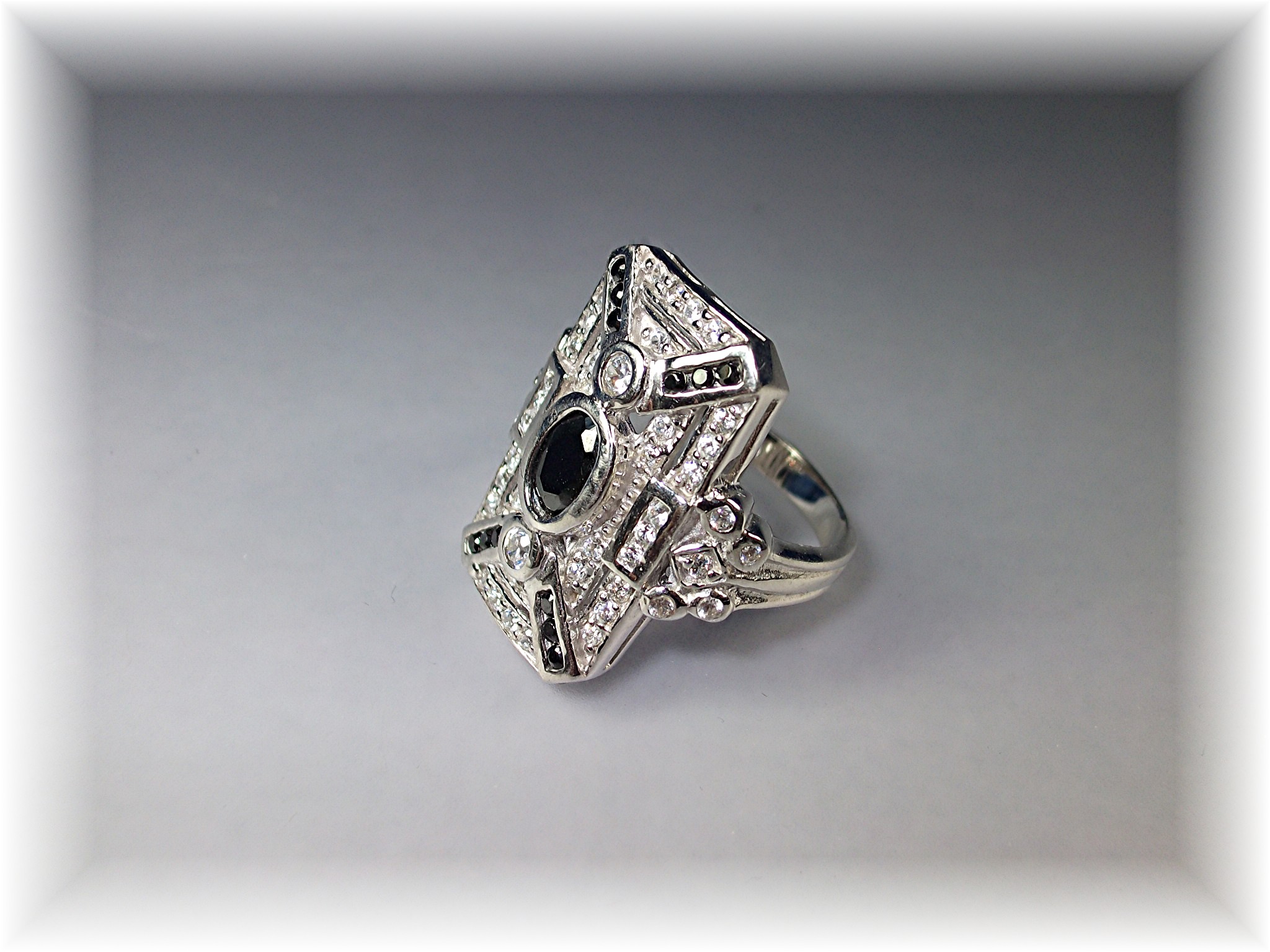 Ring Sterling Silver Sapphire Crystal Antique Look