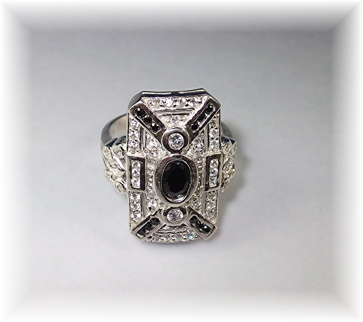 Ring Sterling Silver Sapphire Crystal Antique Look