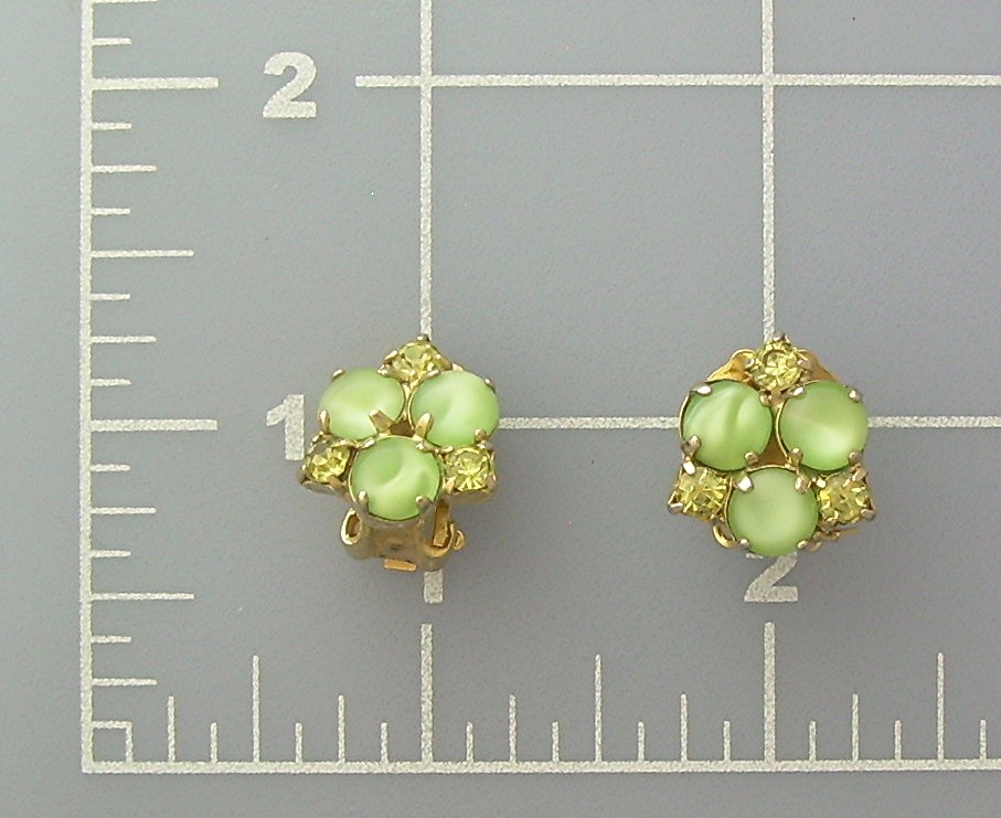 Claw Set Green Rhinestone  Cabochon Glass clip earrings