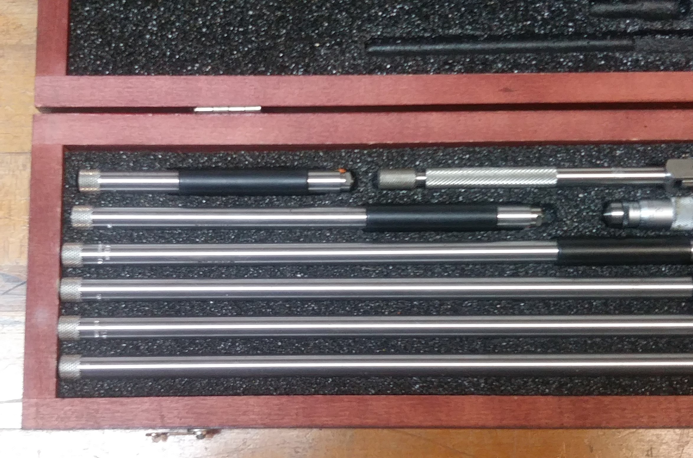 Starrett Inside Tubular Micrometer No. 823FZ 1.5 to 32.0 inch
