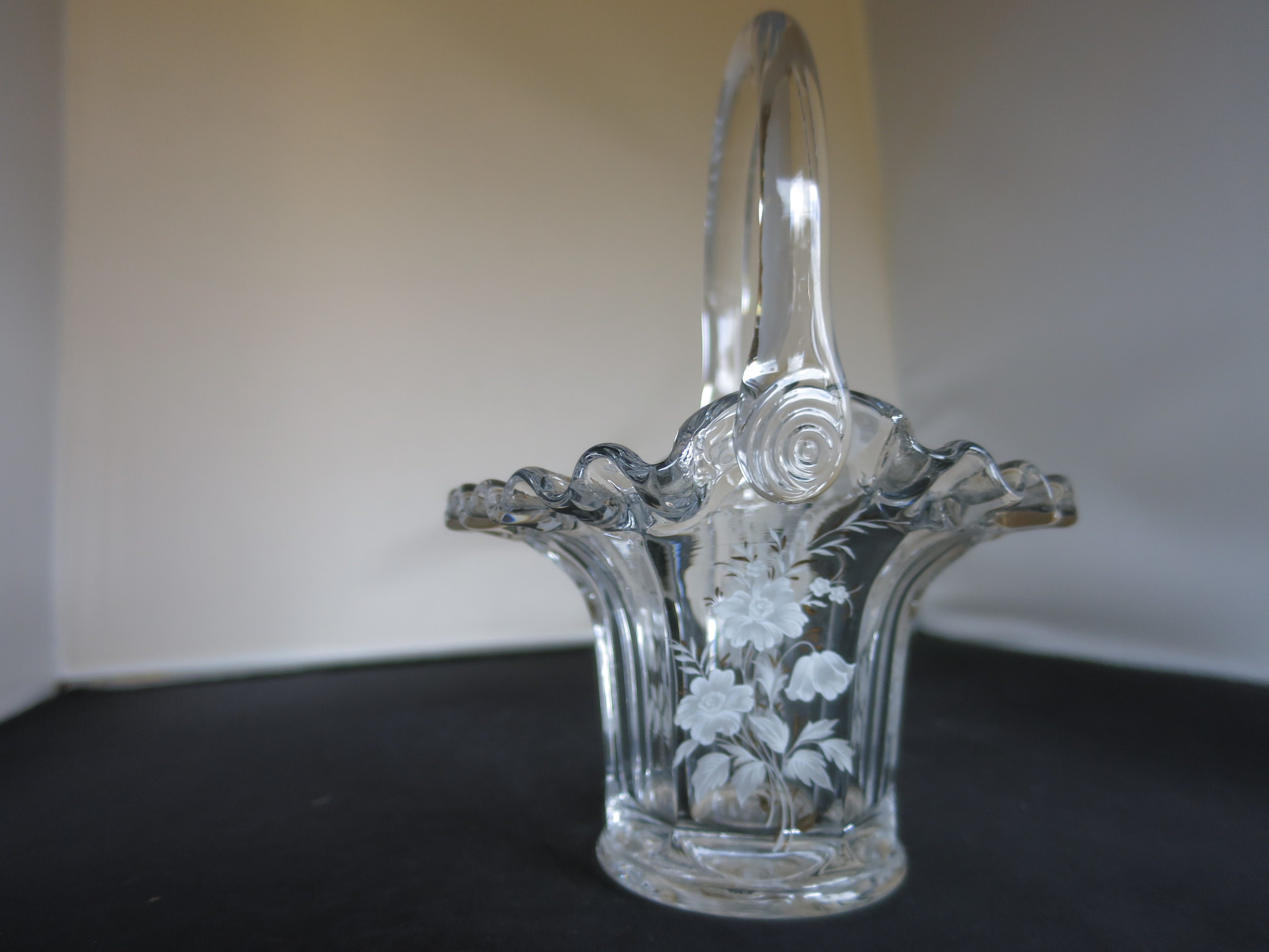 Fenton Art Glass Basket Junior Thompson Crimped Ruffled