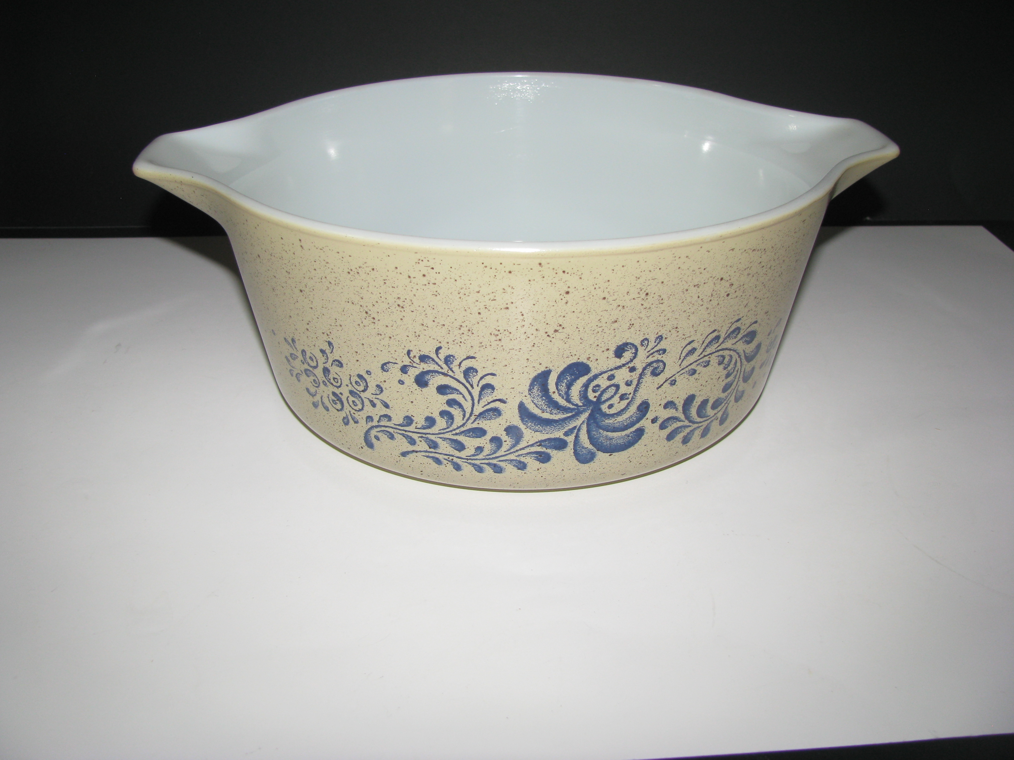 Vintage Pyrex Homestead 475 Cinderella Casserole Dish