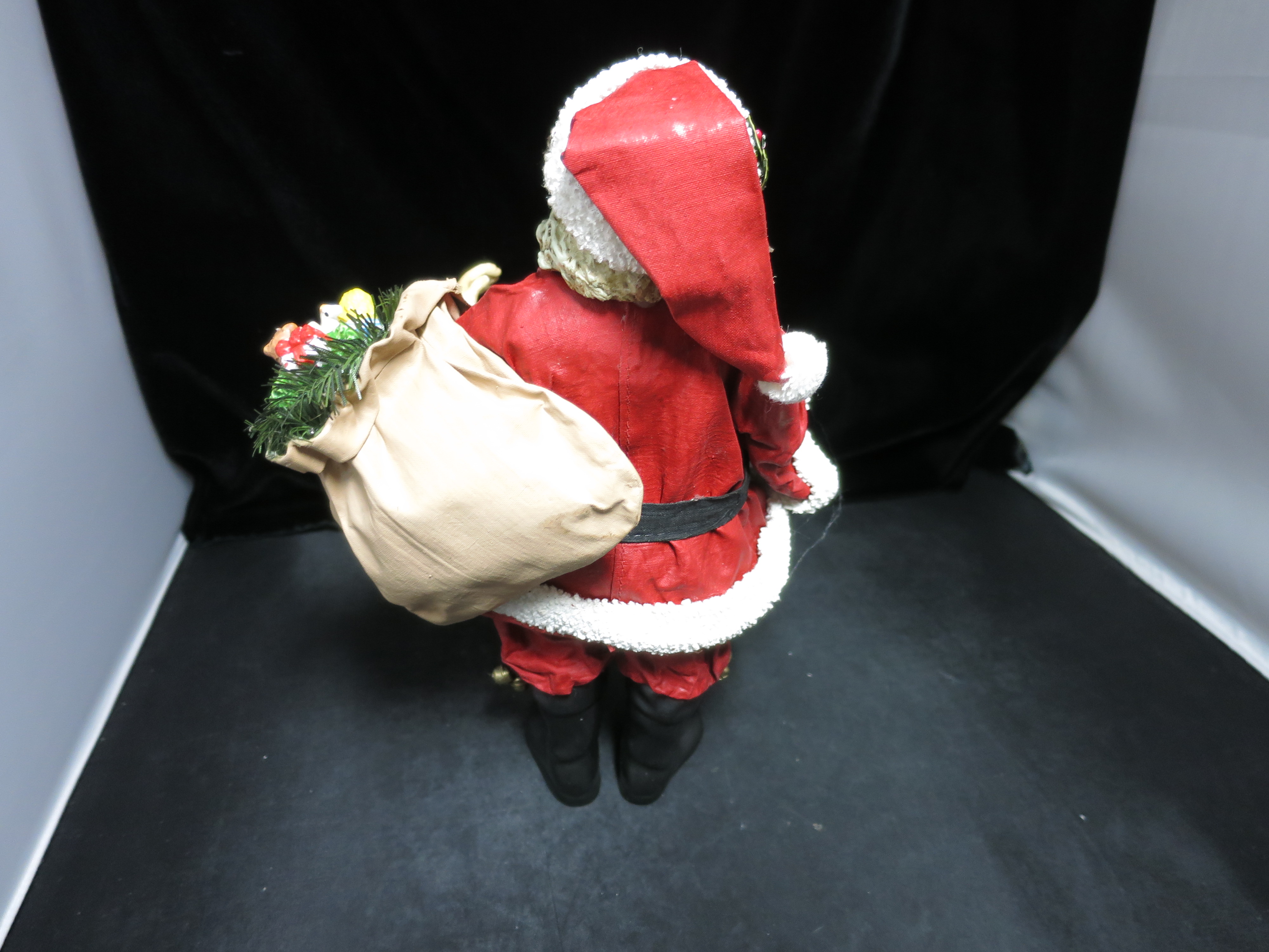 Clothtique Midwest Imports Santa with Bell and Toy Sak 1988