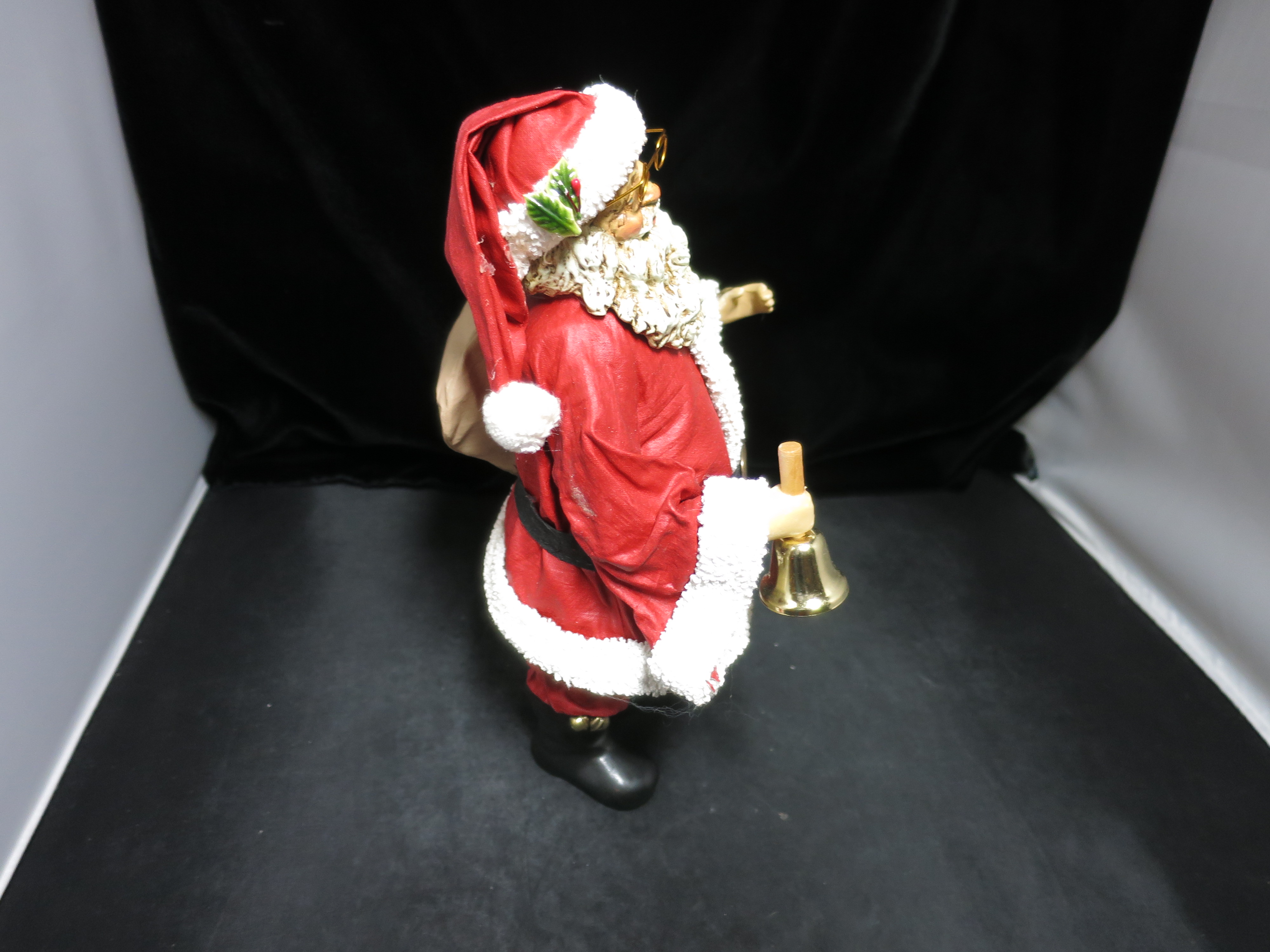 Clothtique Midwest Imports Santa with Bell and Toy Sak 1988