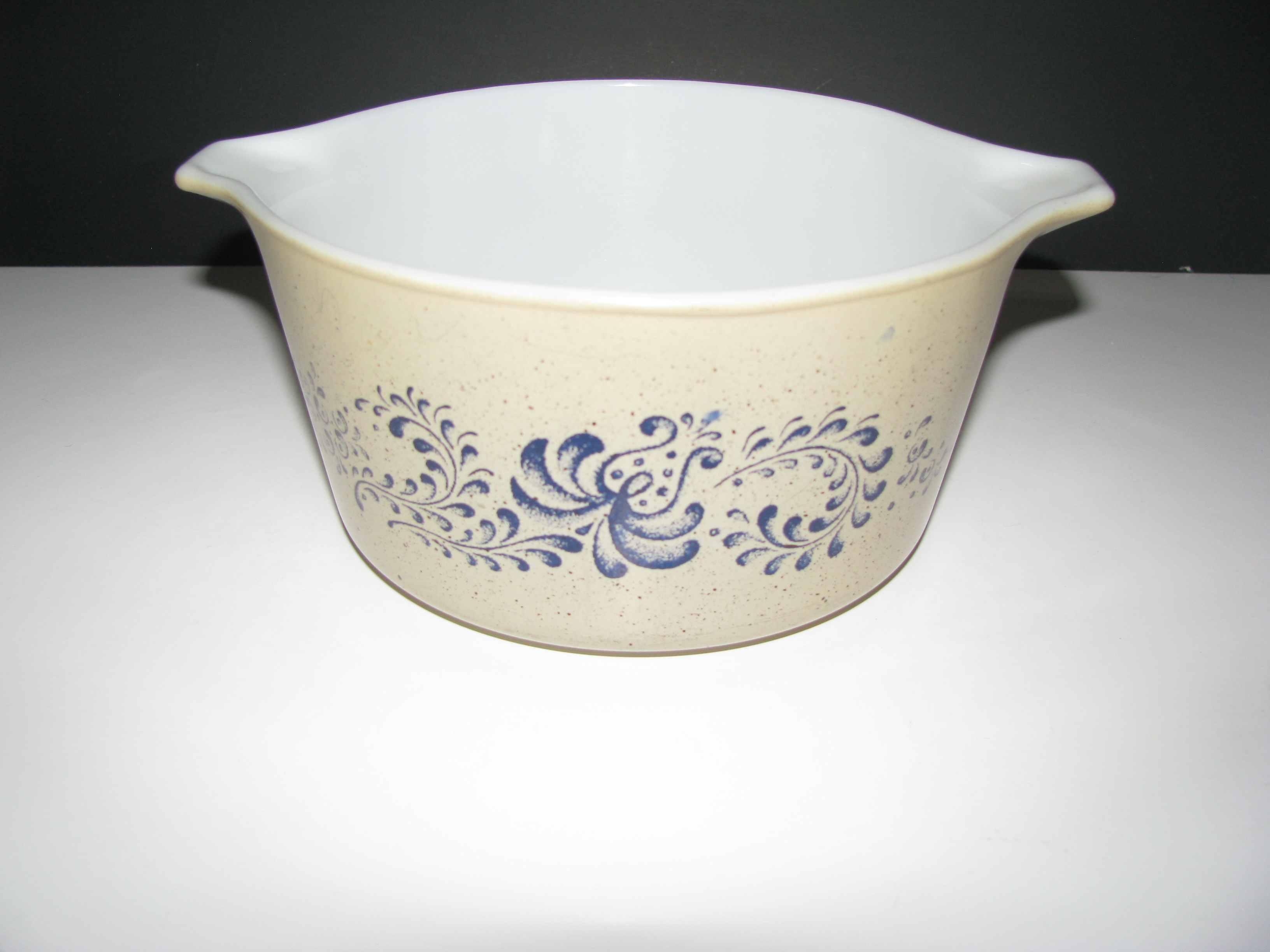 Vintage Pyrex Homestead 473 1qt Casserole Dish