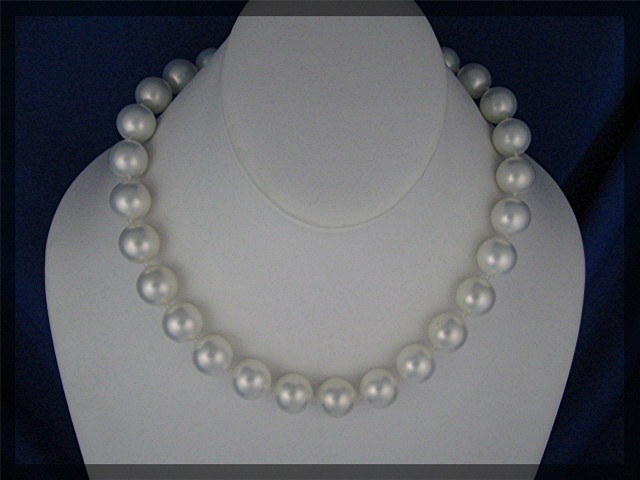 Mother Of Pearl 13mm Pearl Necklace Crystal Clasp