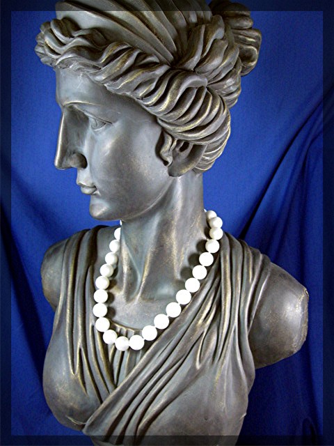 Mother Of Pearl 13mm Pearl Necklace Crystal Clasp