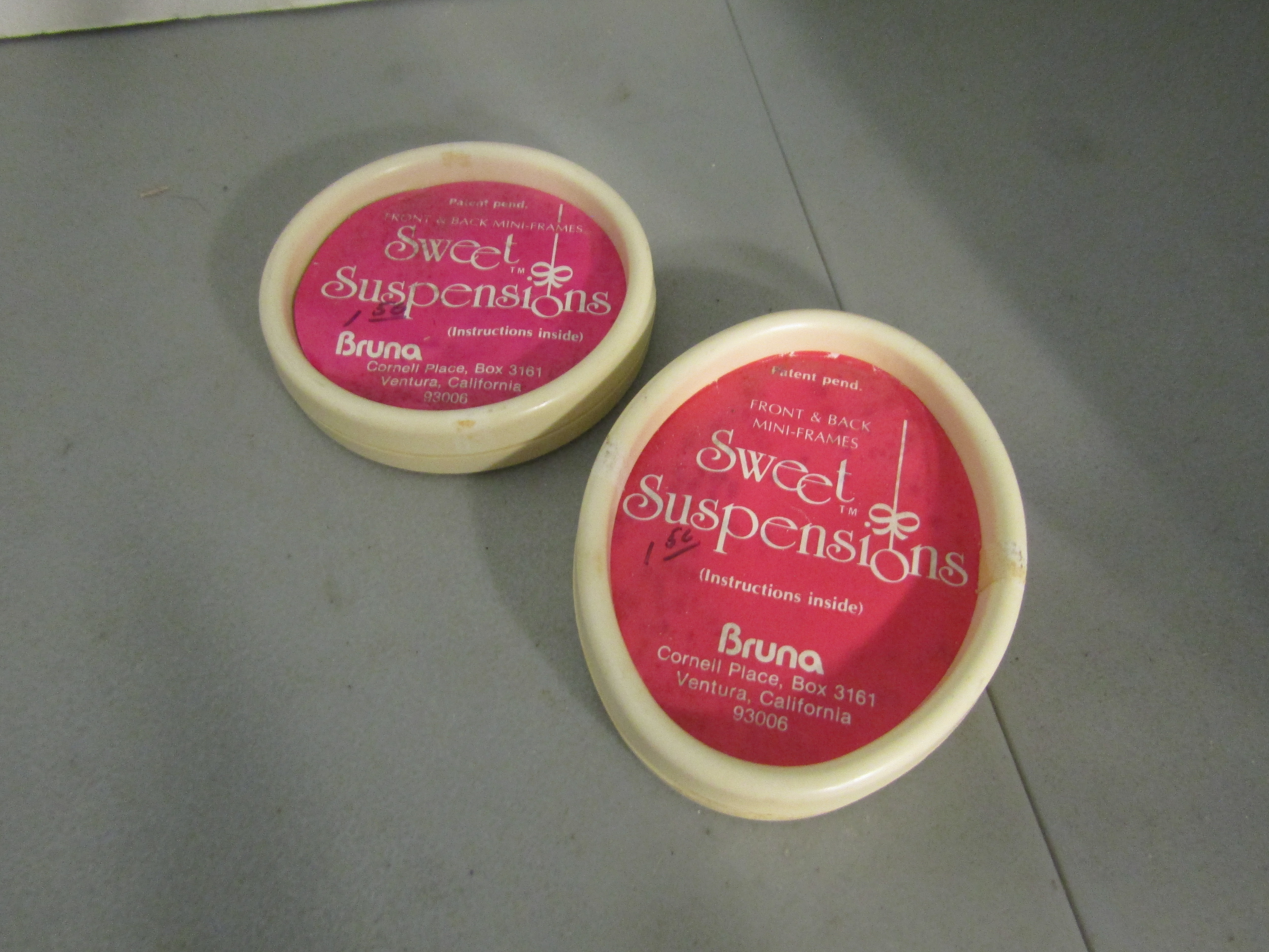 Vintage Sweet Suspensions Mini-Frames 2-Piece Set