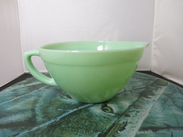 Fire King Oven Ware Jadite Batter Bowl with Spout and Handle USA