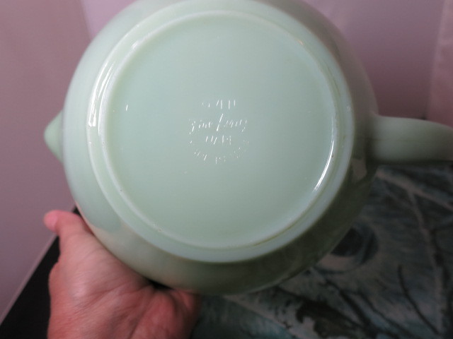 Fire King Oven Ware Jadite Batter Bowl with Spout and Handle USA