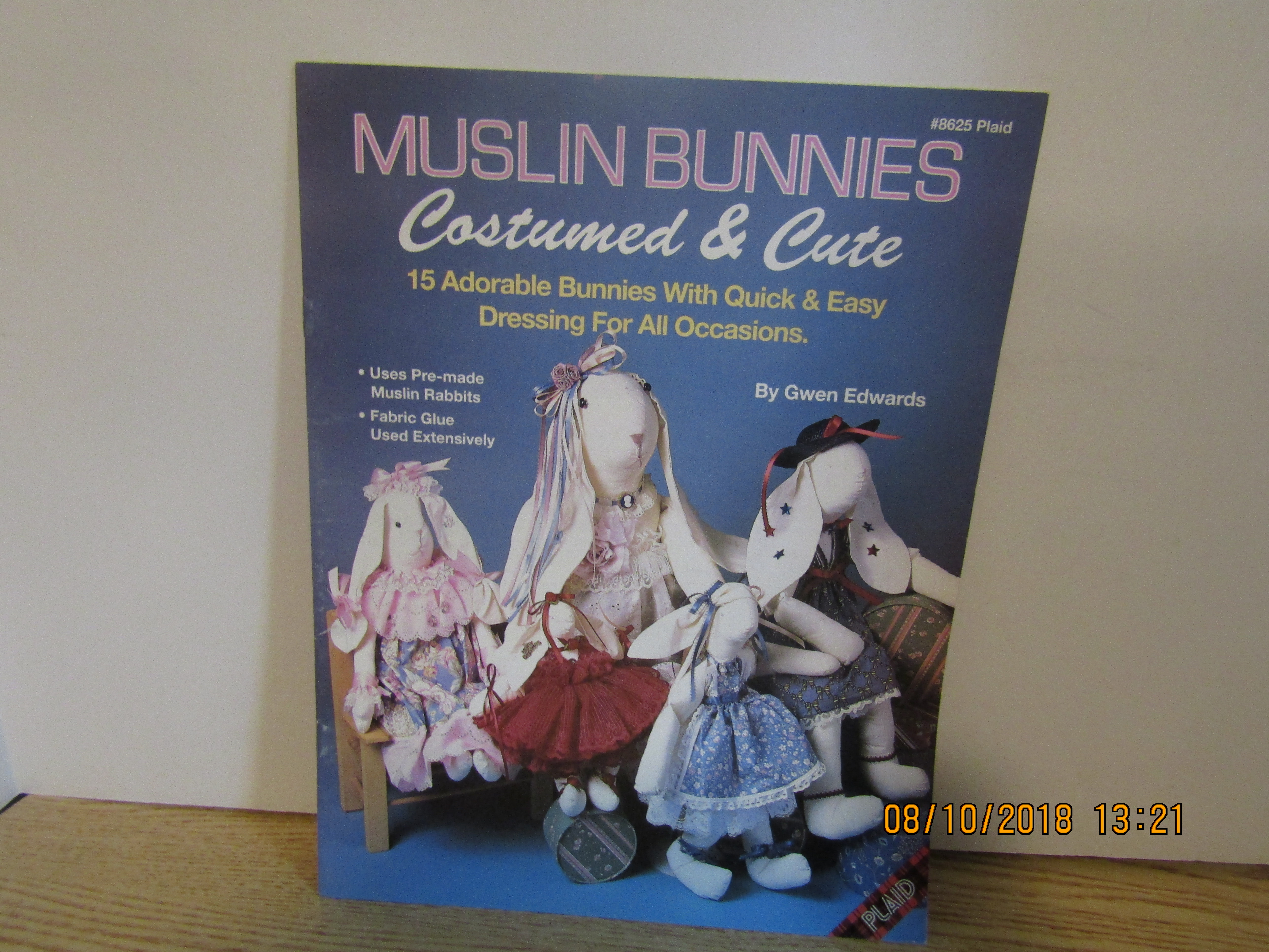 Plaid Book Muslin Bunnies Costumed & Cut  #8625