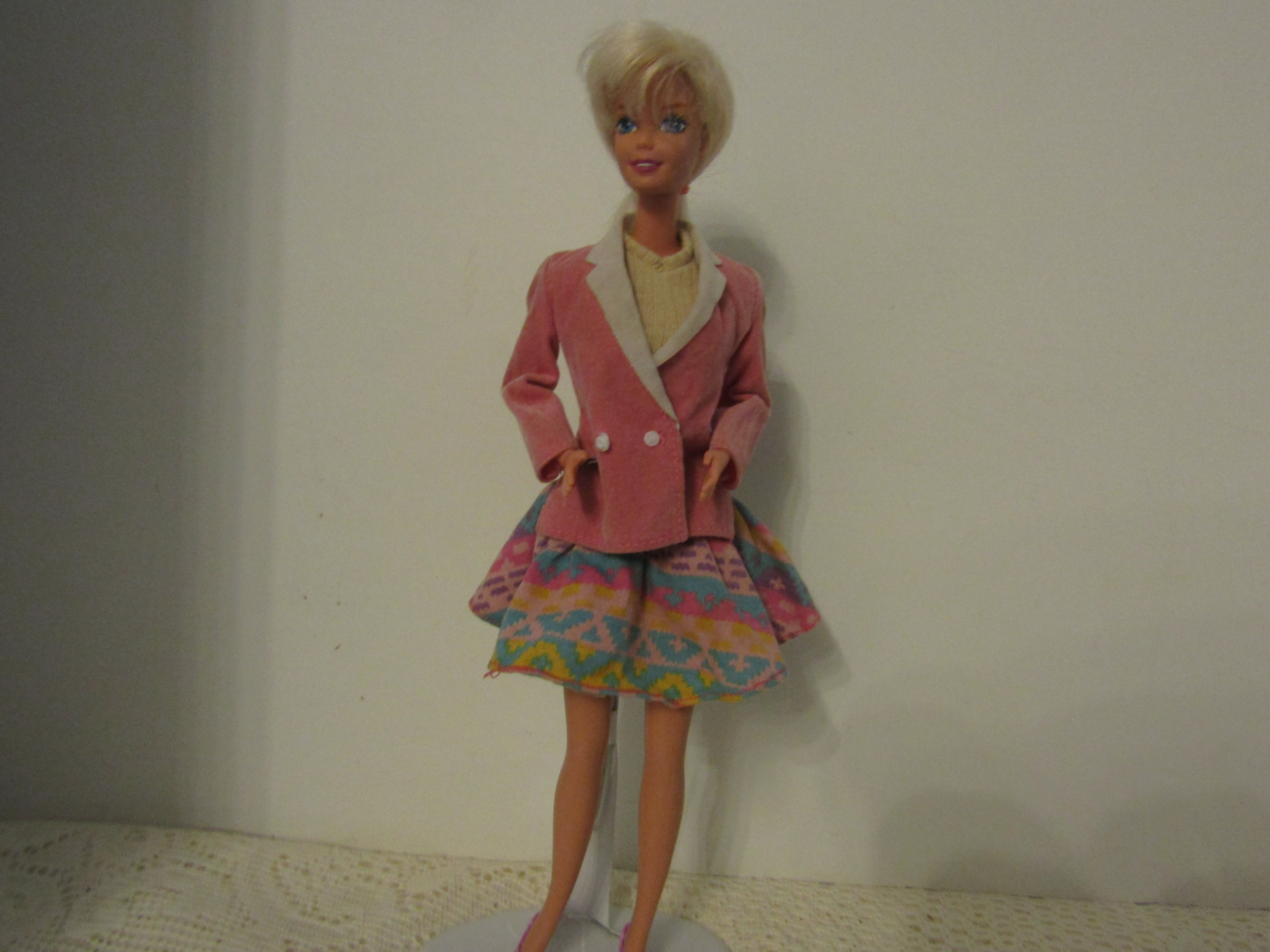 Vintage 1966/1976 Fashion Doll China20