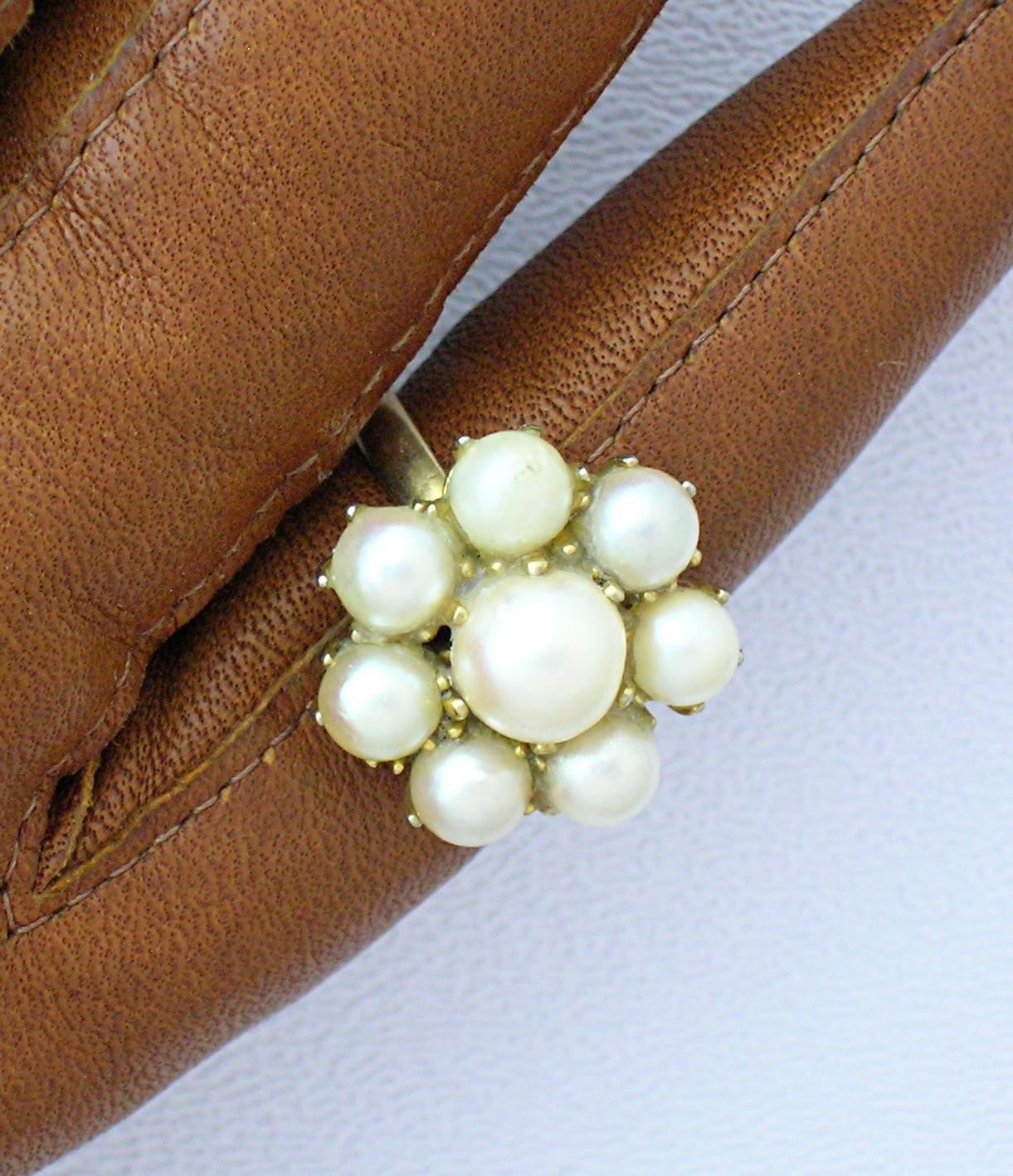 Genuine Pearl Cluster Ring With 8 Lustrous Pearls . . .