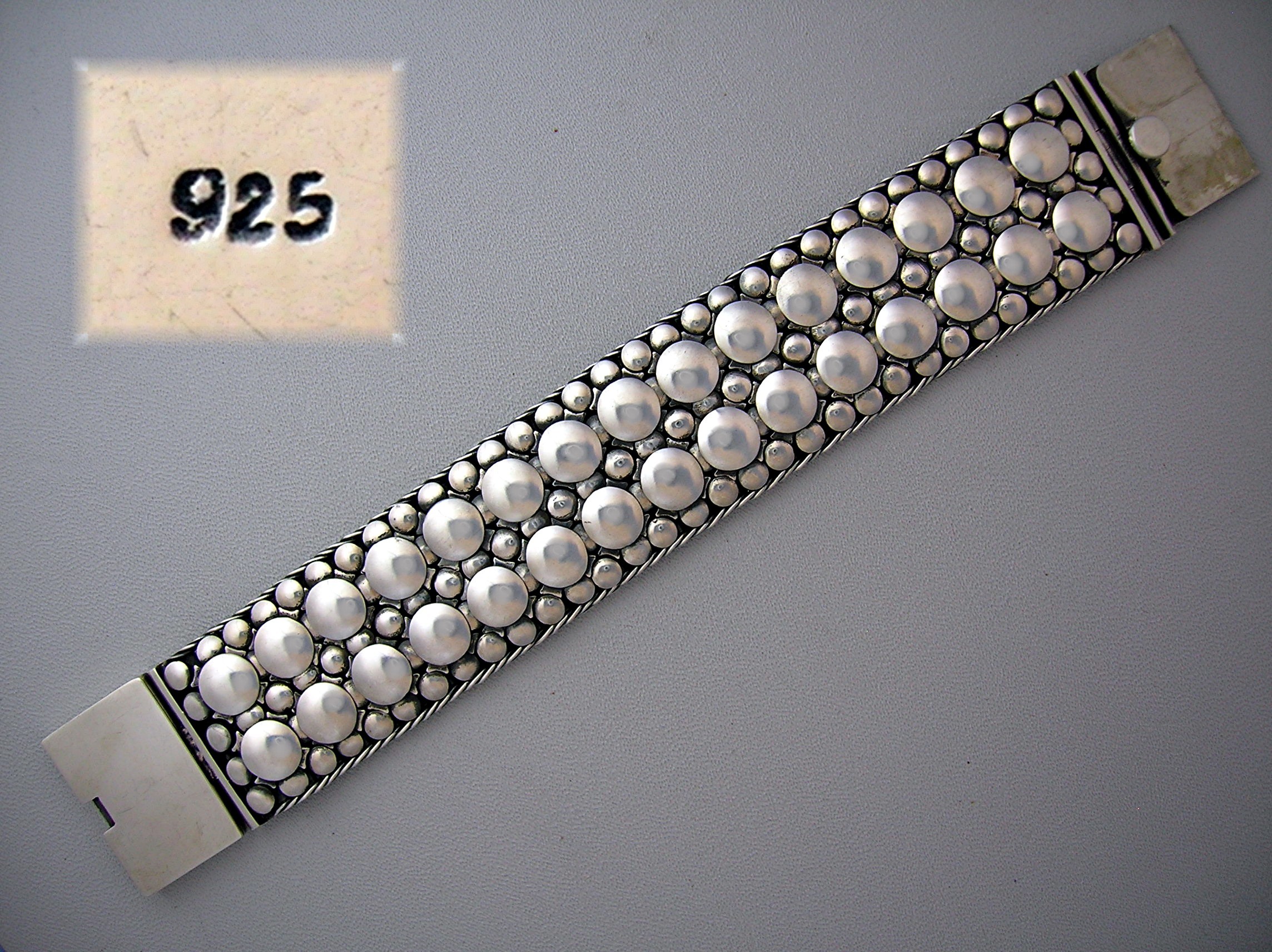Bracelet Sterling Silver Pebble Design 8 Inch 170  Gram