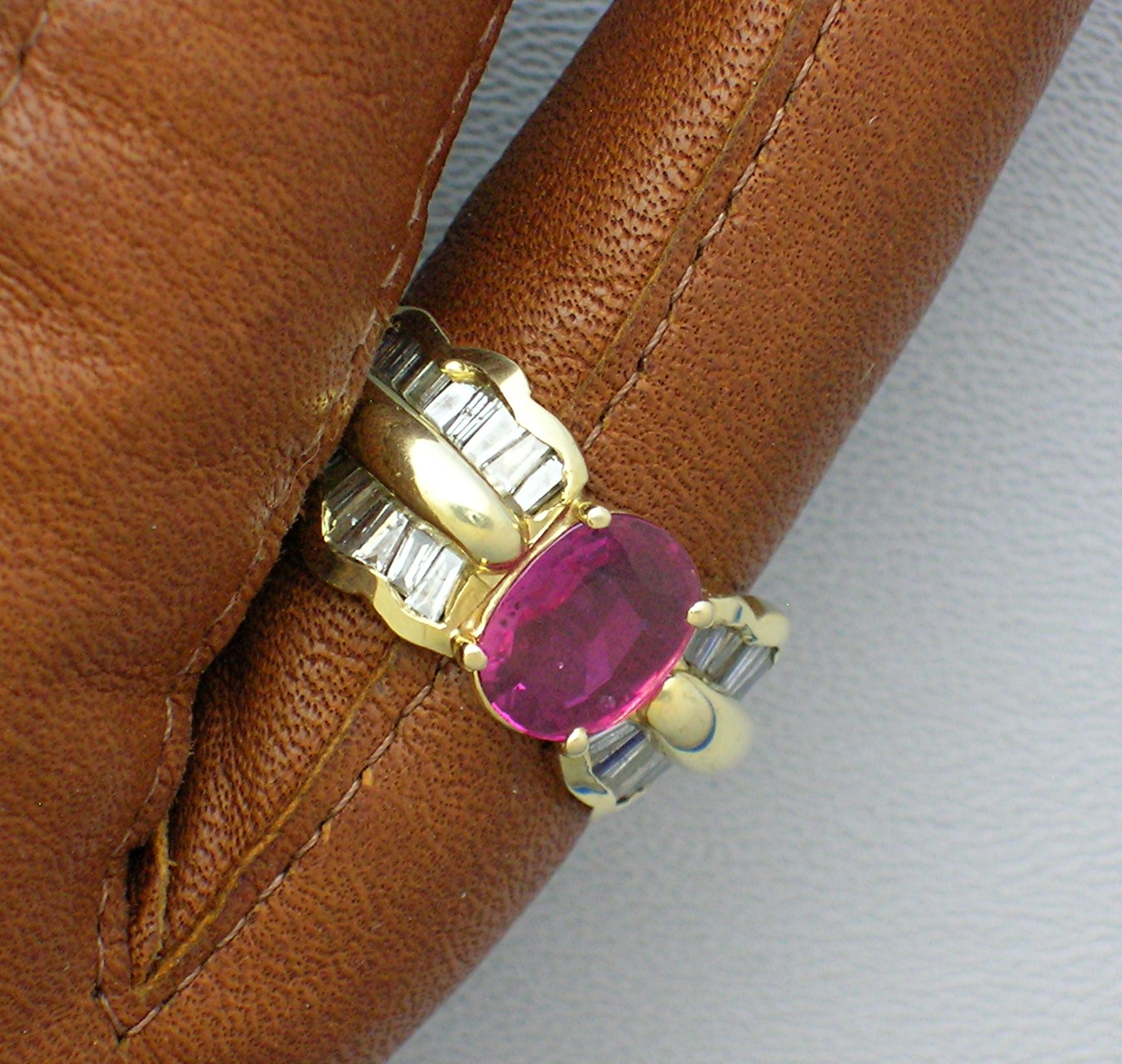 Ring Ruby 1 1/2cts Diamonds 14K Gold
