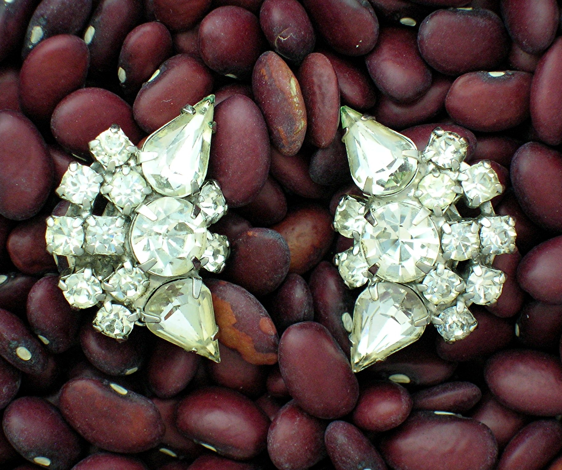 Crystal Silvertone Vintage  Clip Earrings