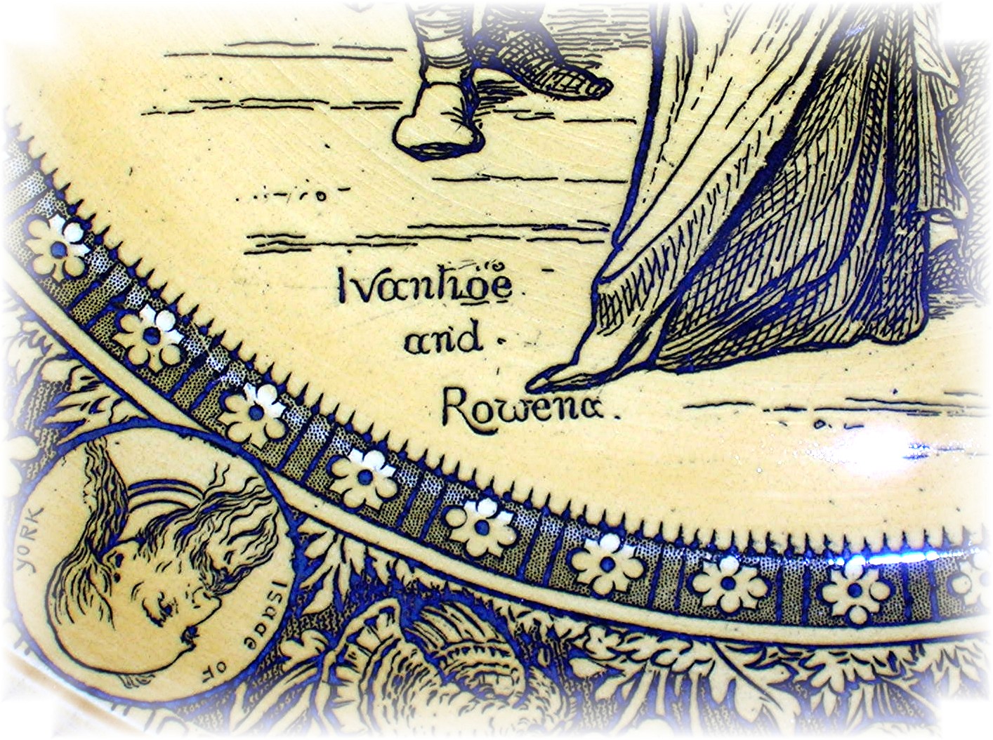 Beautiful Collectible Wedgewood Ivanhoe & Rowena Plate